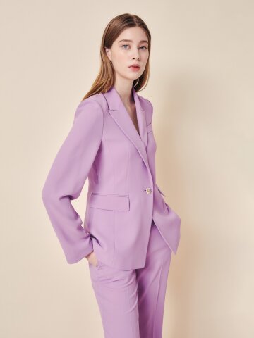 클린 텍스처드 시그니처 버클 재킷 