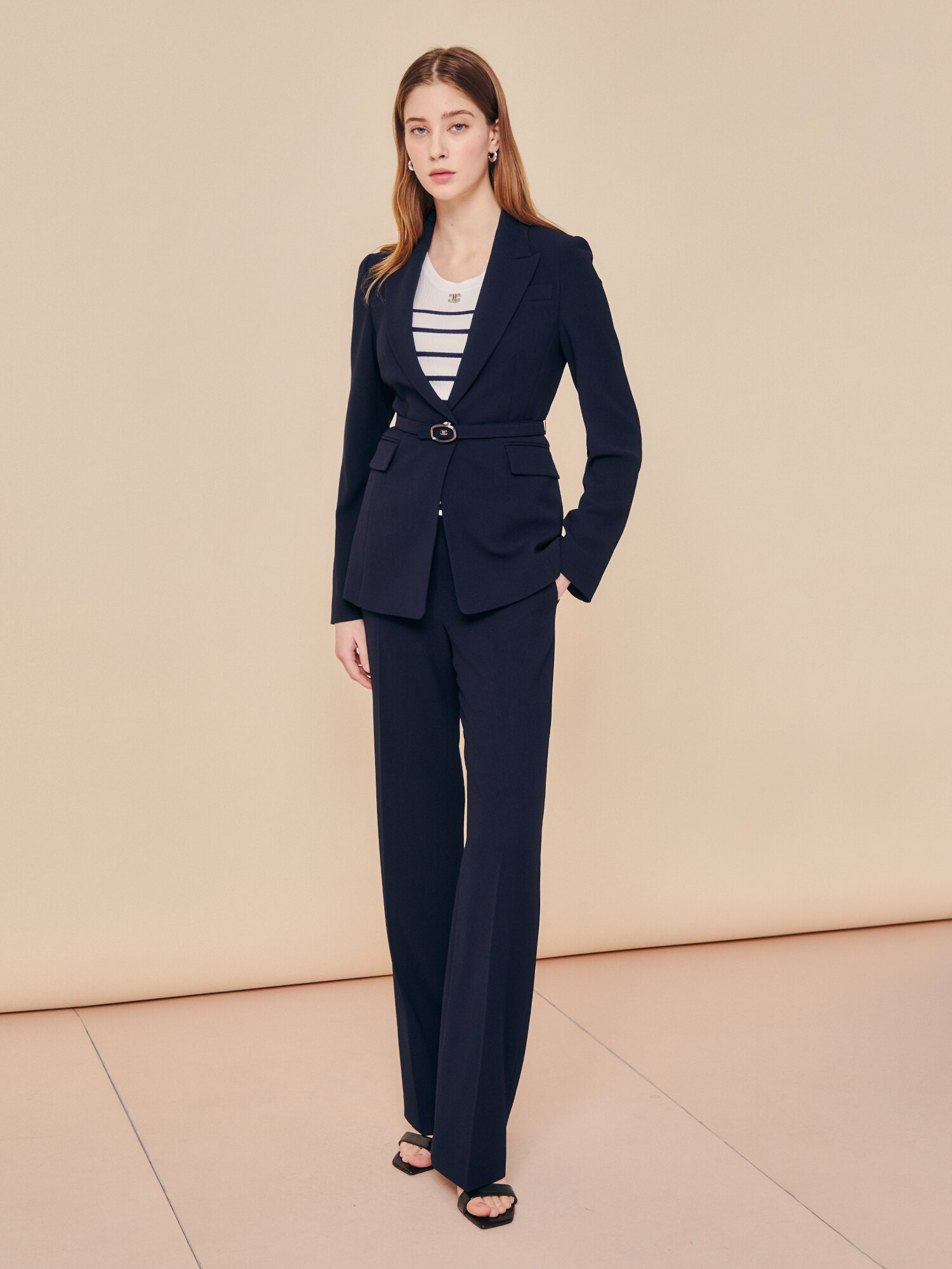 클린 텍스처드 시그니처 버클 재킷 (NAVY)