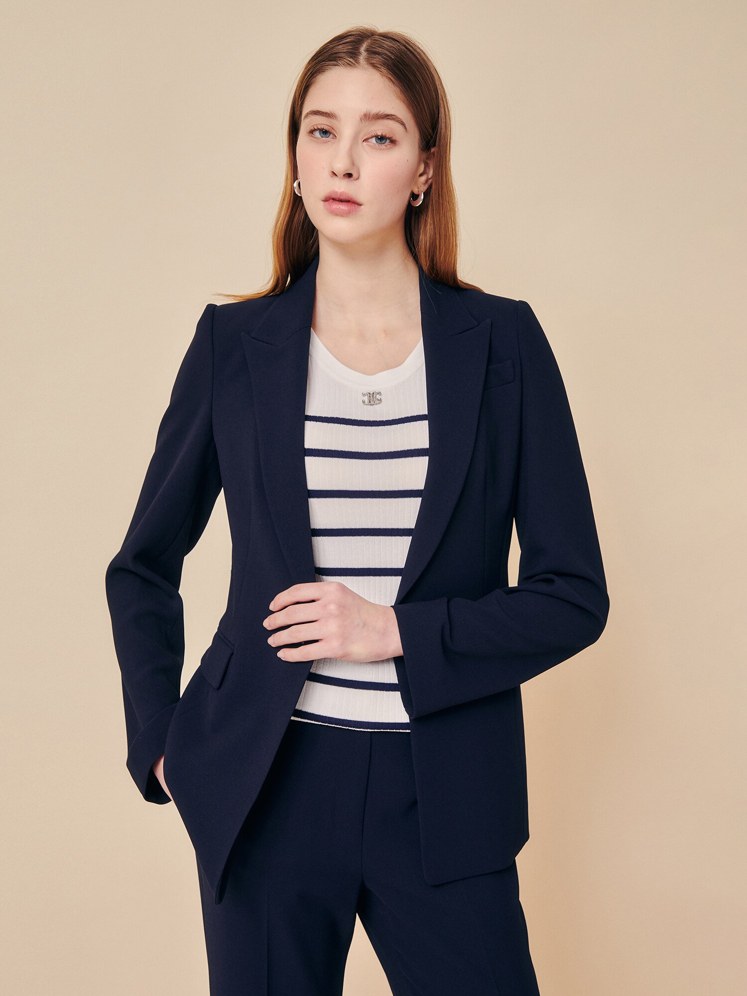 클린 텍스처드 시그니처 버클 재킷 (NAVY)