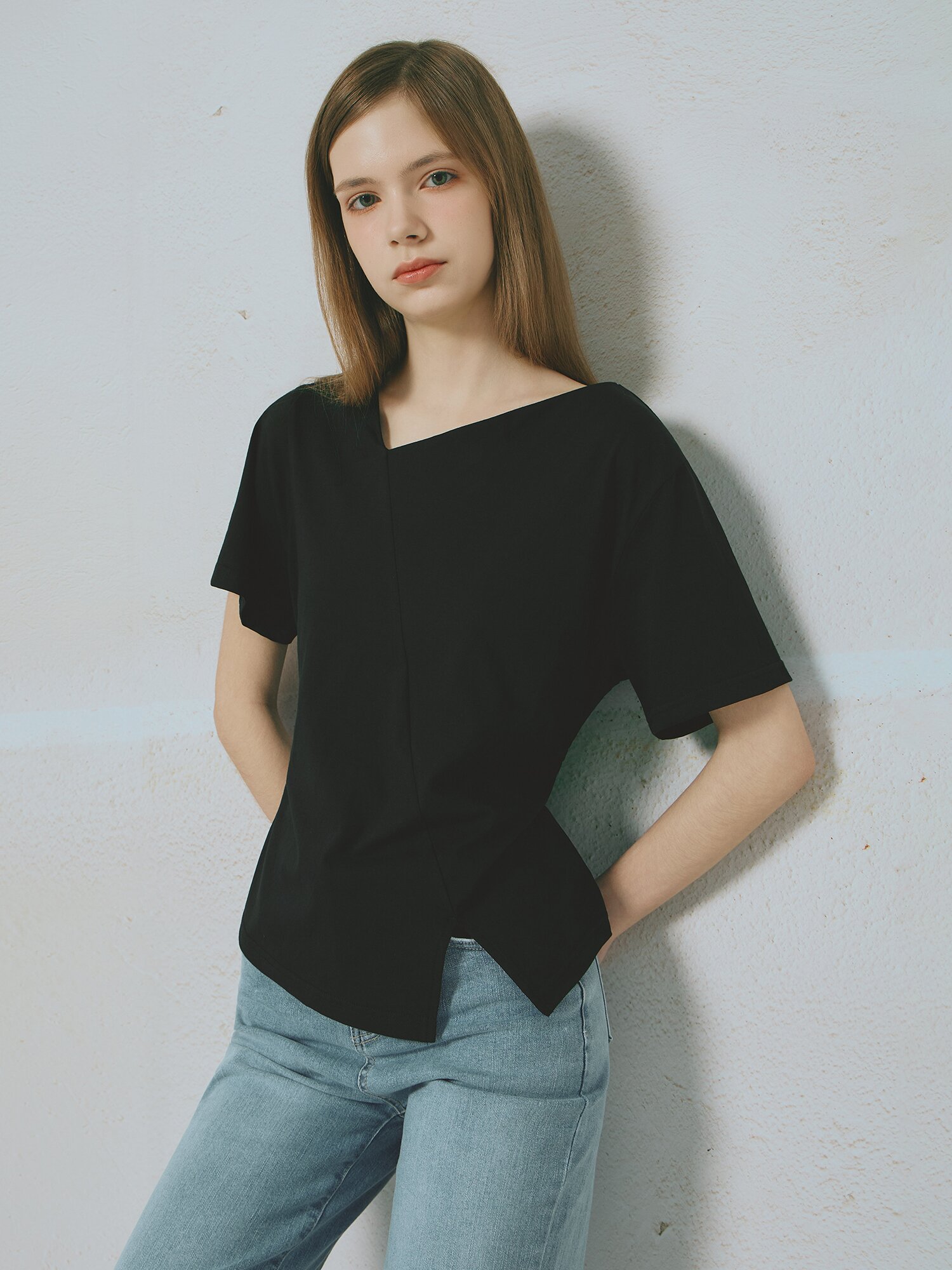 사선 라인 슬릿 티셔츠 (BLACK)