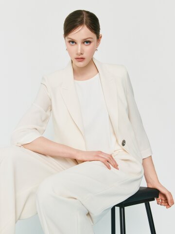 모던 피크드 라펠 크롭 재킷 