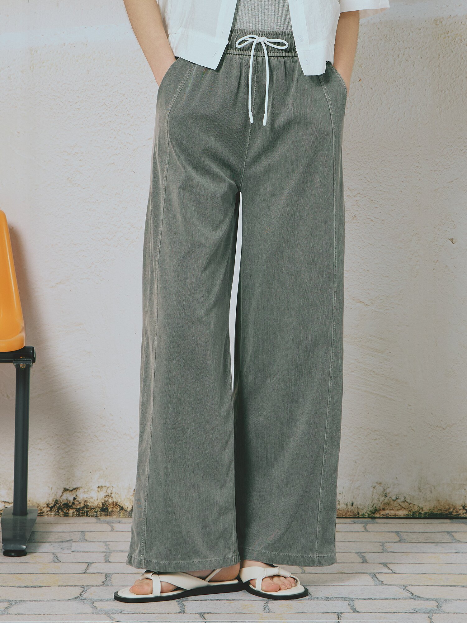 밴딩 스트링 와이드핏 팬츠 (DARK GREY)