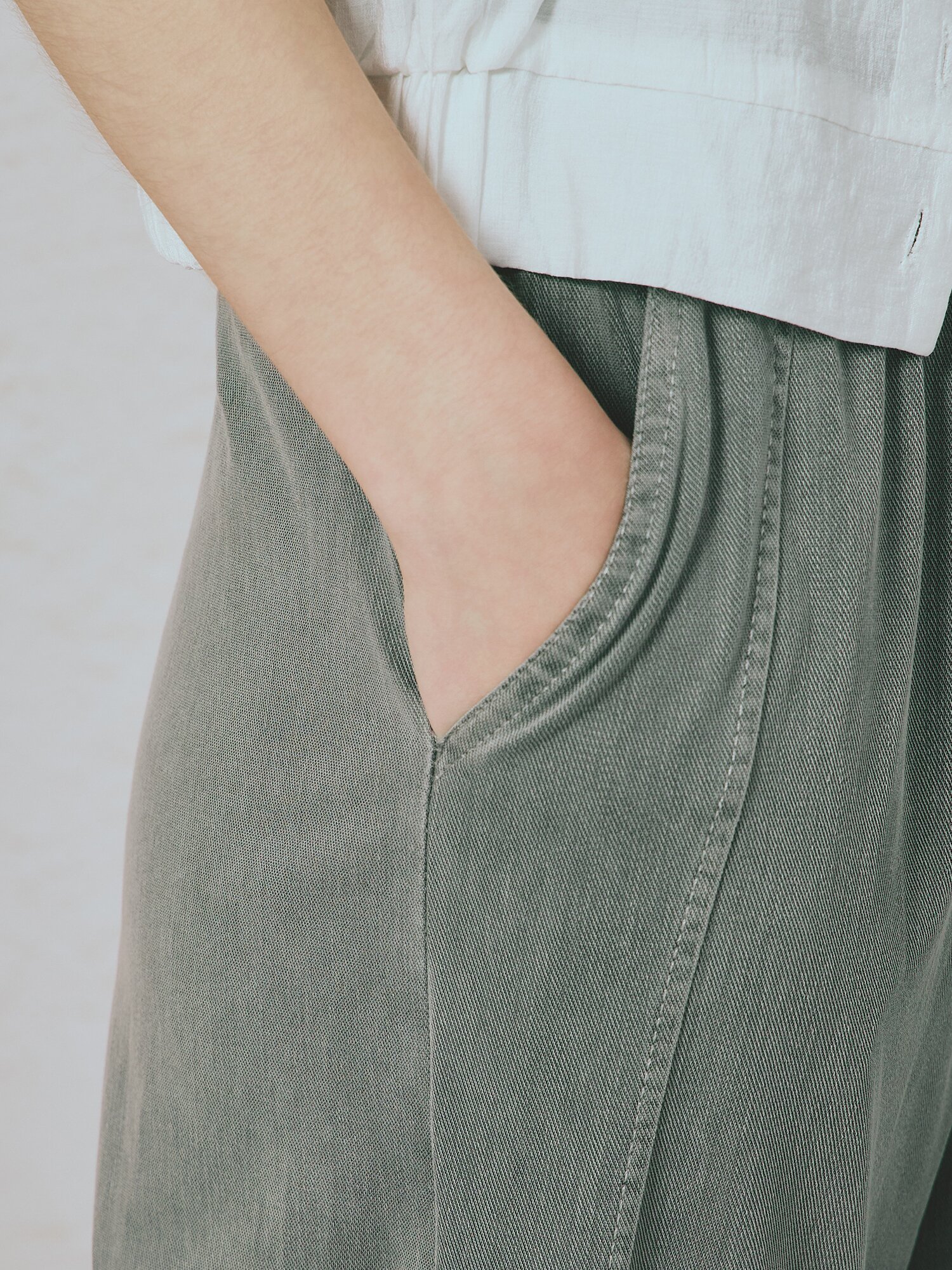 밴딩 스트링 와이드핏 팬츠 (DARK GREY)