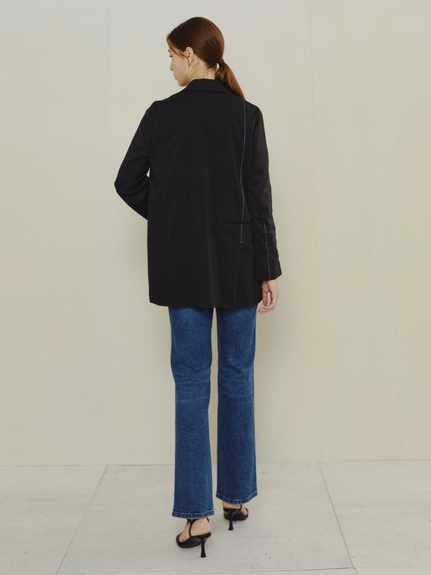 모던 스티치 롱 테일러드 재킷 (DARK GREY)