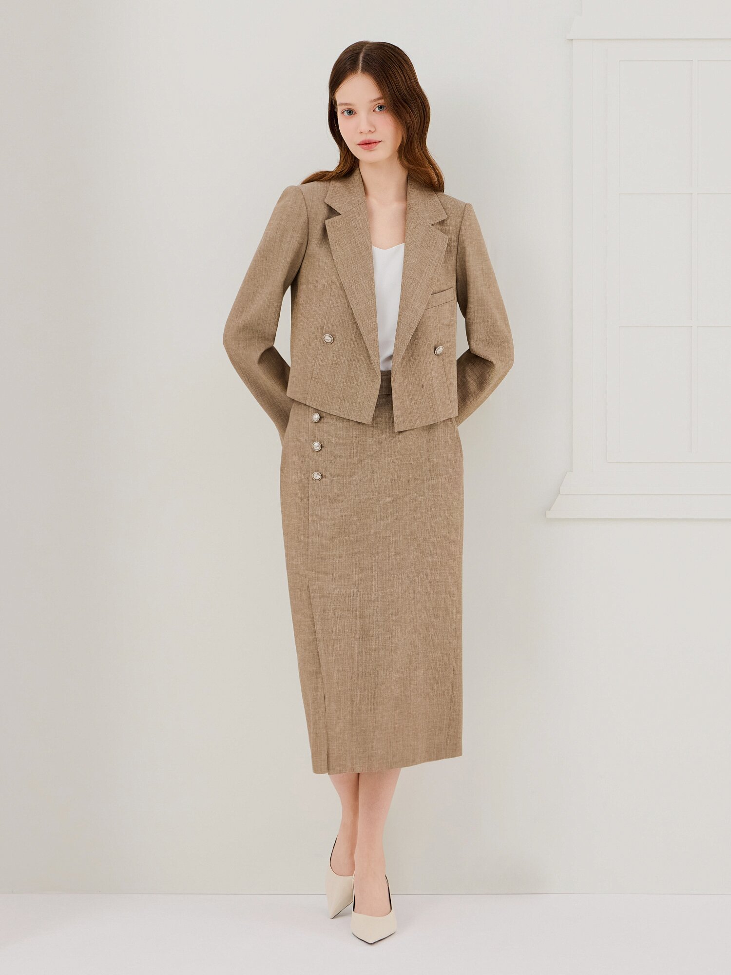 린넨 테일러드 더블 크롭 재킷 (DARK BEIGE)