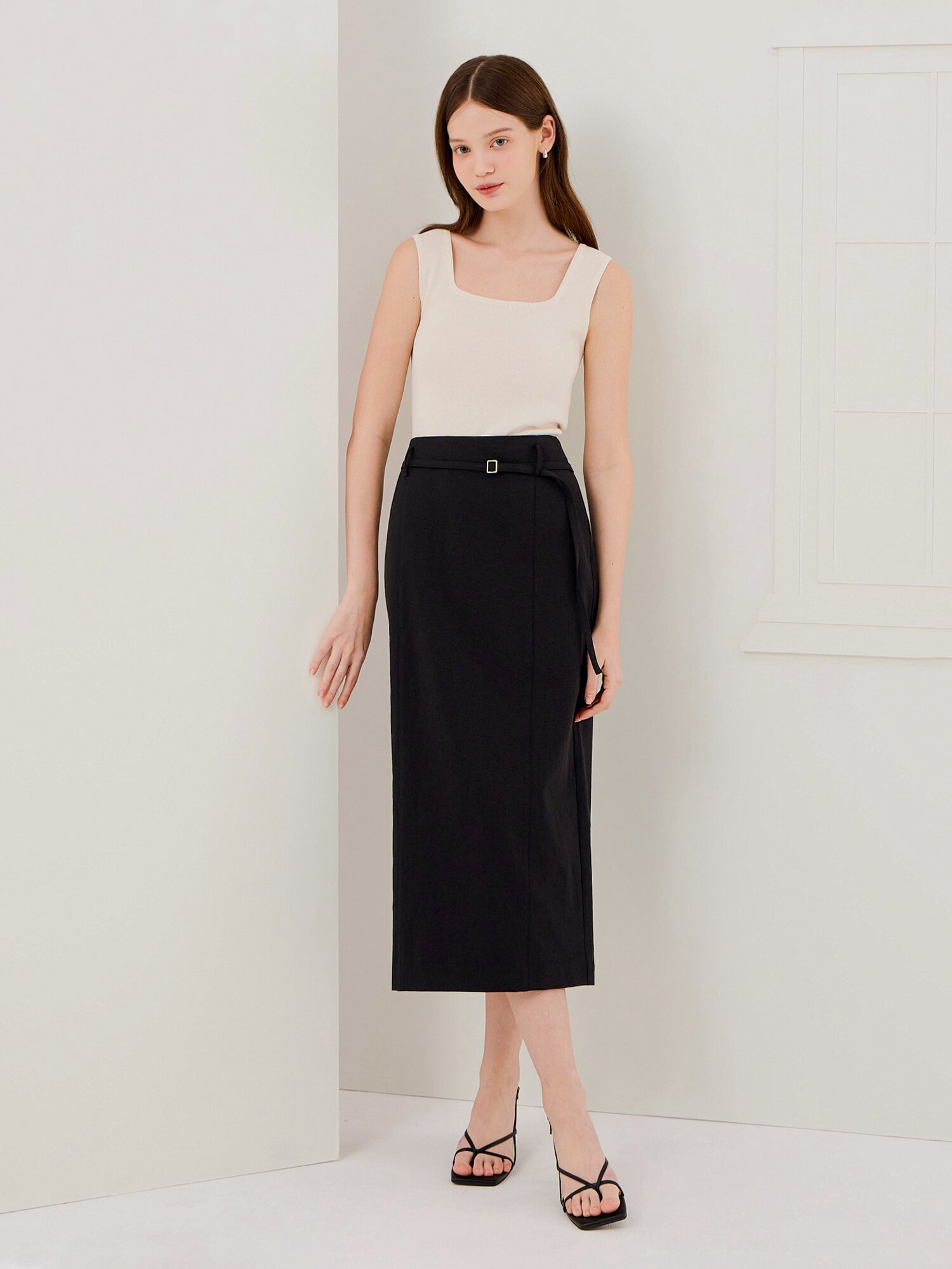 린넨 벨티드 H라인 스커트 (BLACK)