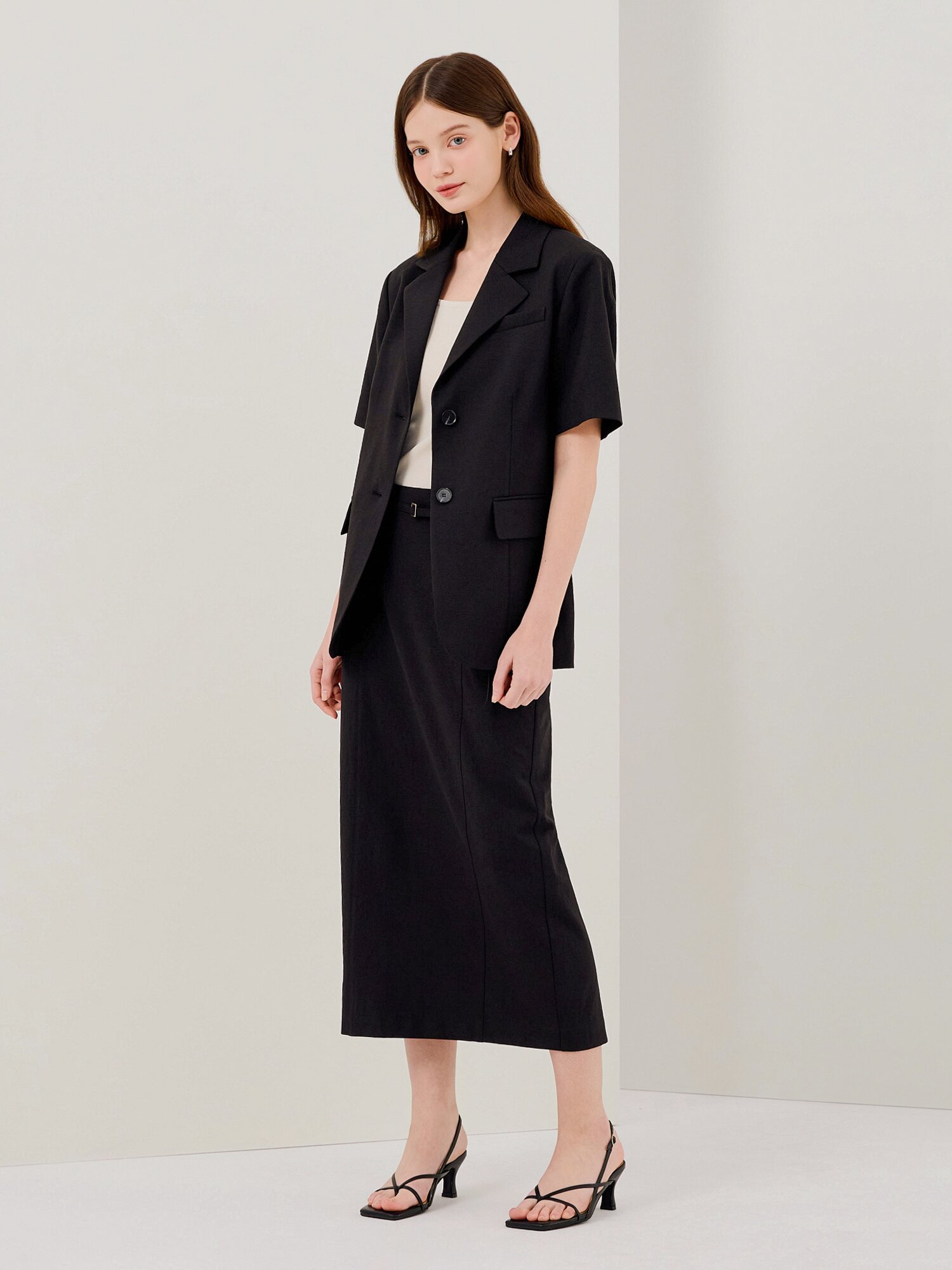 린넨 벨티드 H라인 스커트 (BLACK)