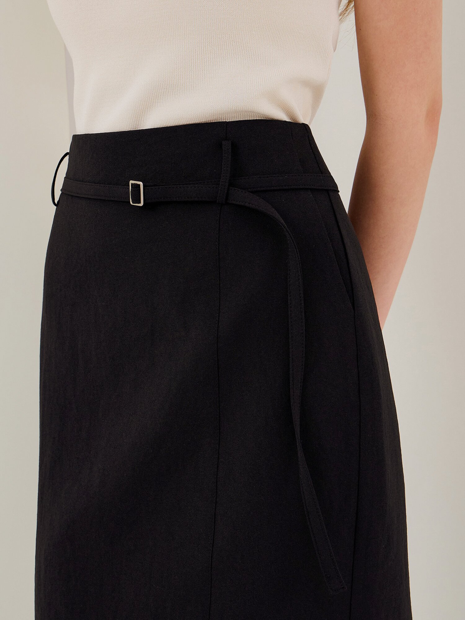 린넨 벨티드 H라인 스커트 (BLACK)