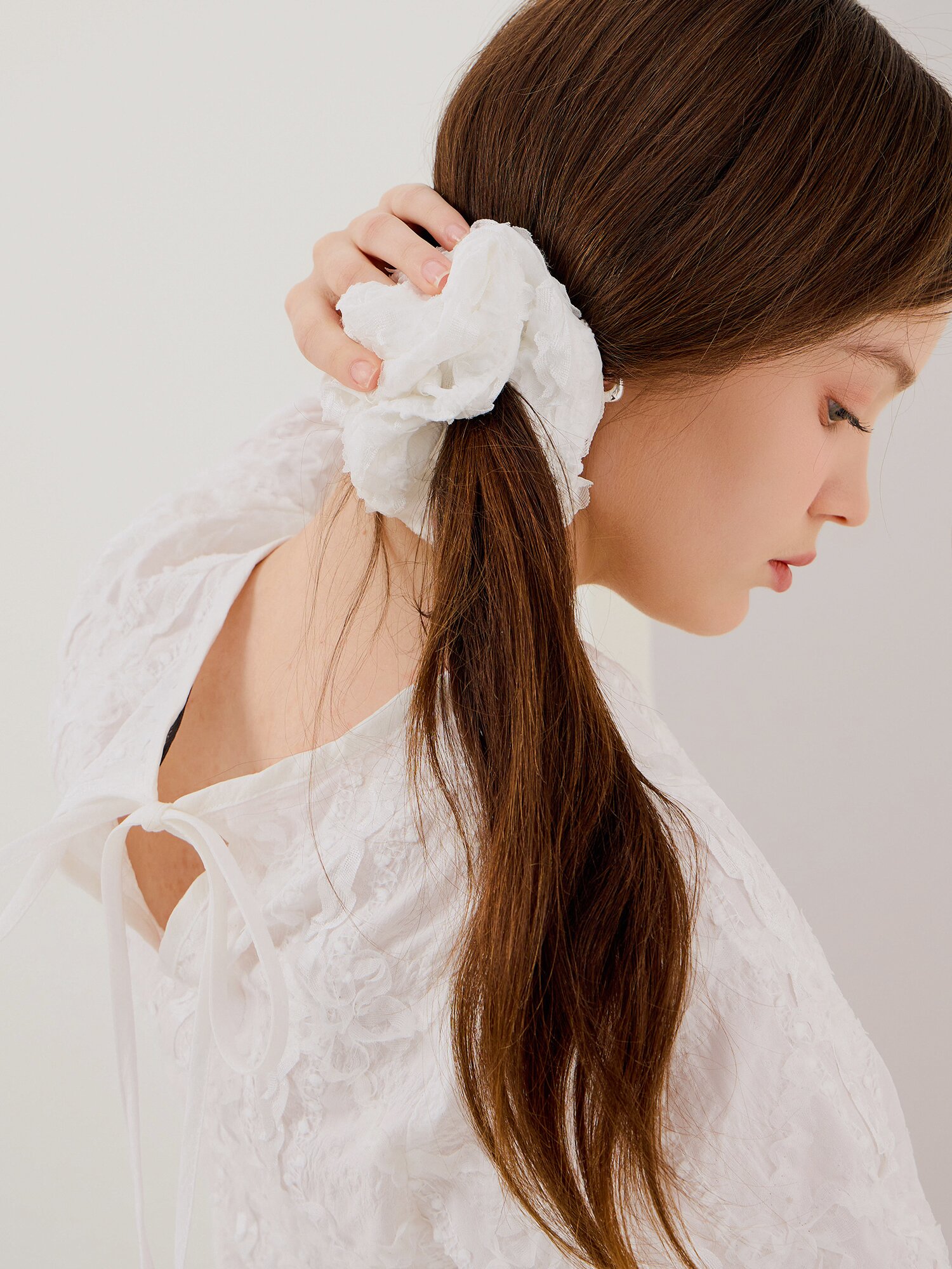 퍼프 블라우스 +스크런치 세트 (WHITE)