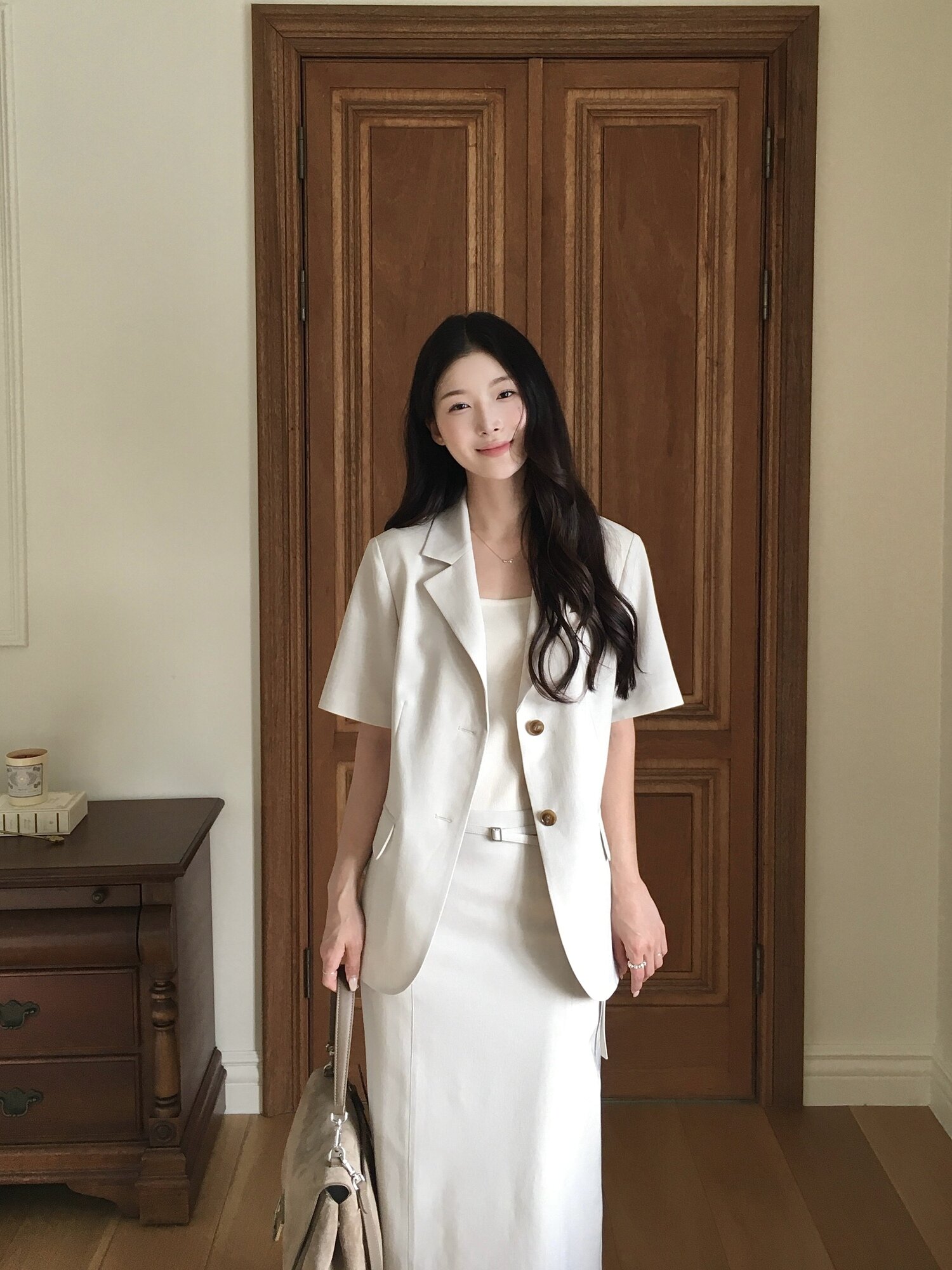 린넨 벨티드 하프 슬리브 재킷 (BEIGE)