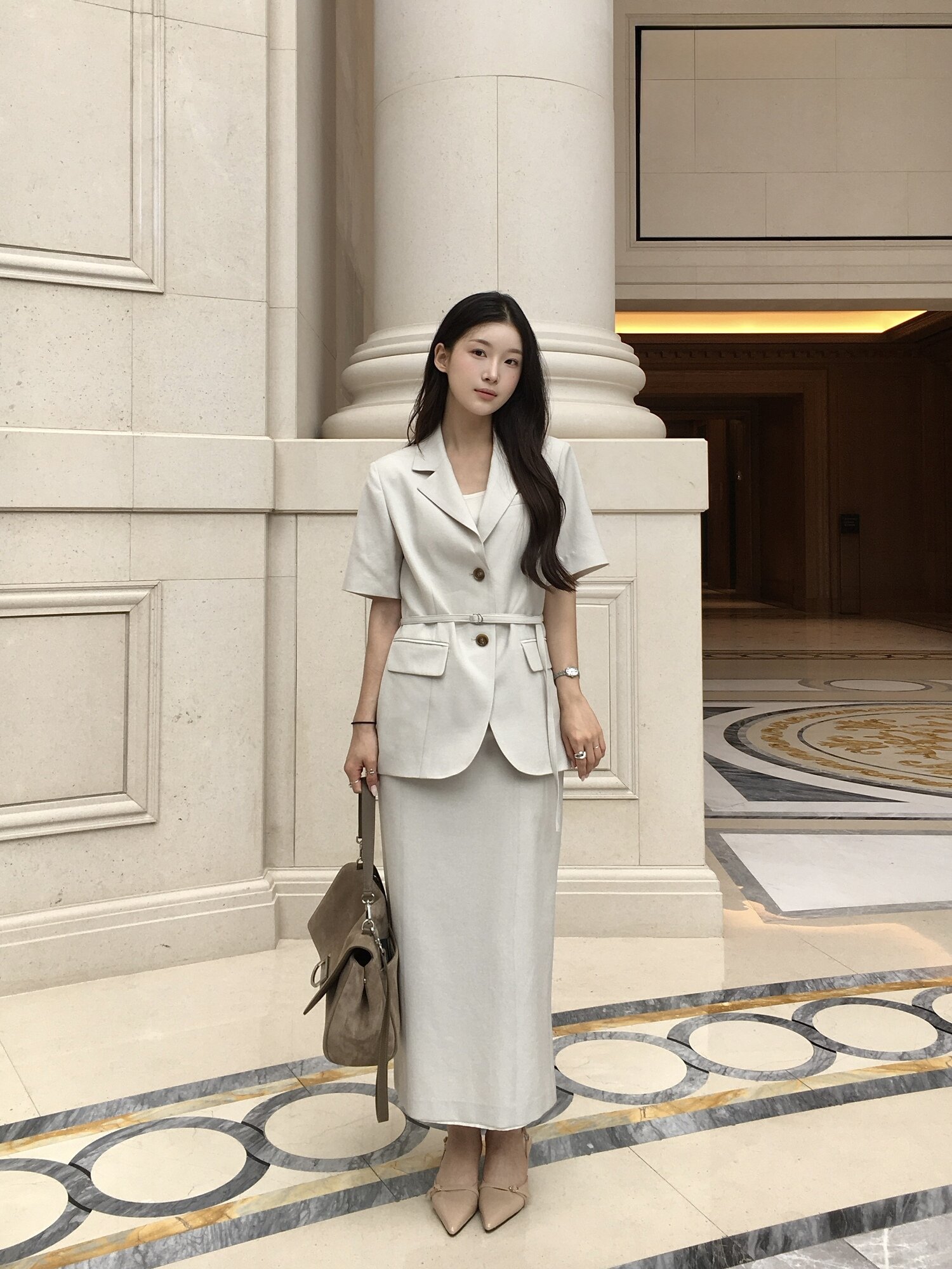 린넨 벨티드 H라인 스커트 (BEIGE)