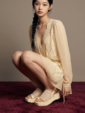 NIL_vanilla 매쉬소재의 플랫폼 샌들