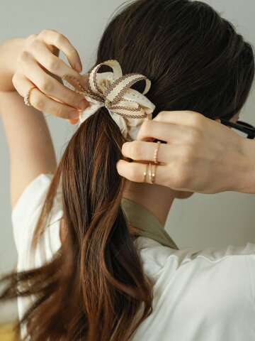 DD_Lace ribbon bow scrunchie_IVORY