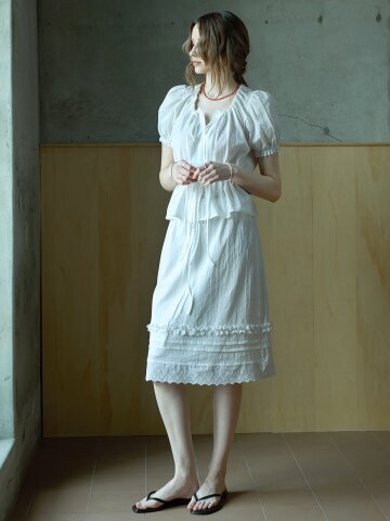 시어서커 스트링 프릴스커트_WHITE