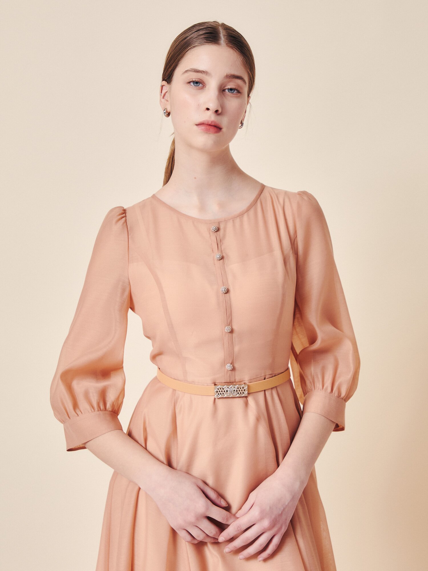 에어리 시어 드레이프 타이 드레스 (CORAL)