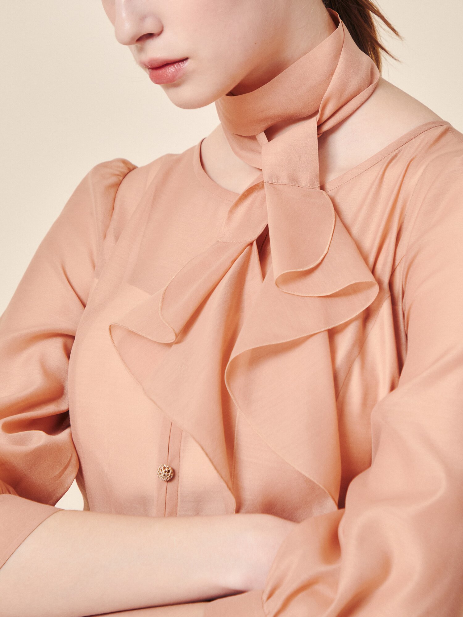 에어리 시어 드레이프 타이 드레스 (CORAL)