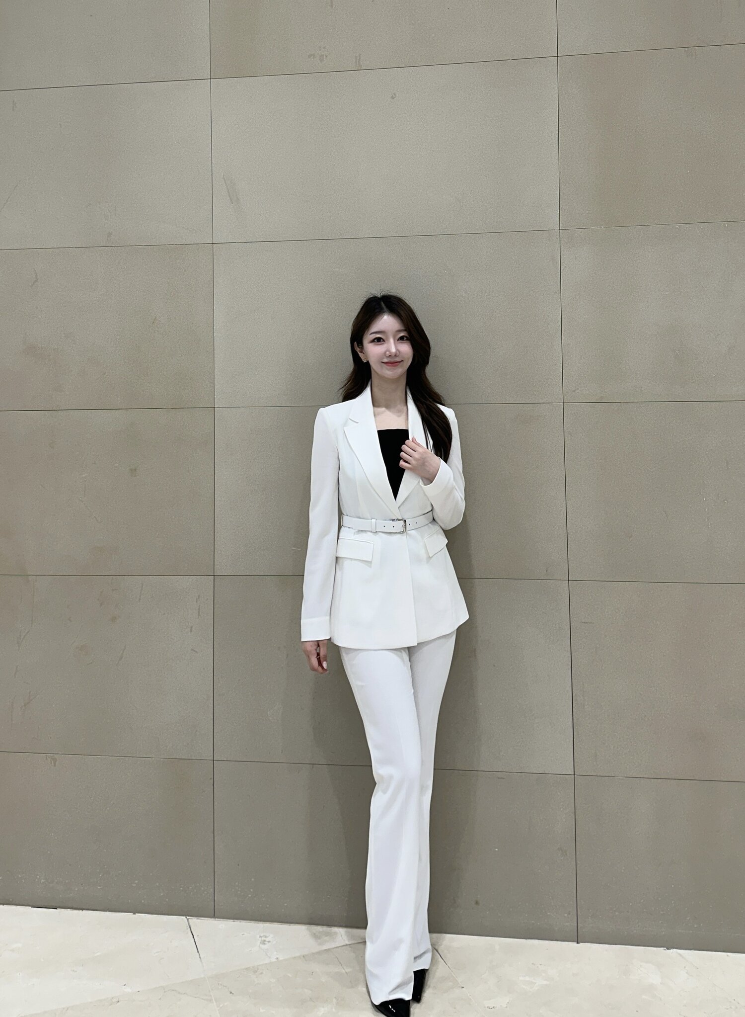 슬림핏 테일러드 싱글 원버튼 재킷 (IVORY)