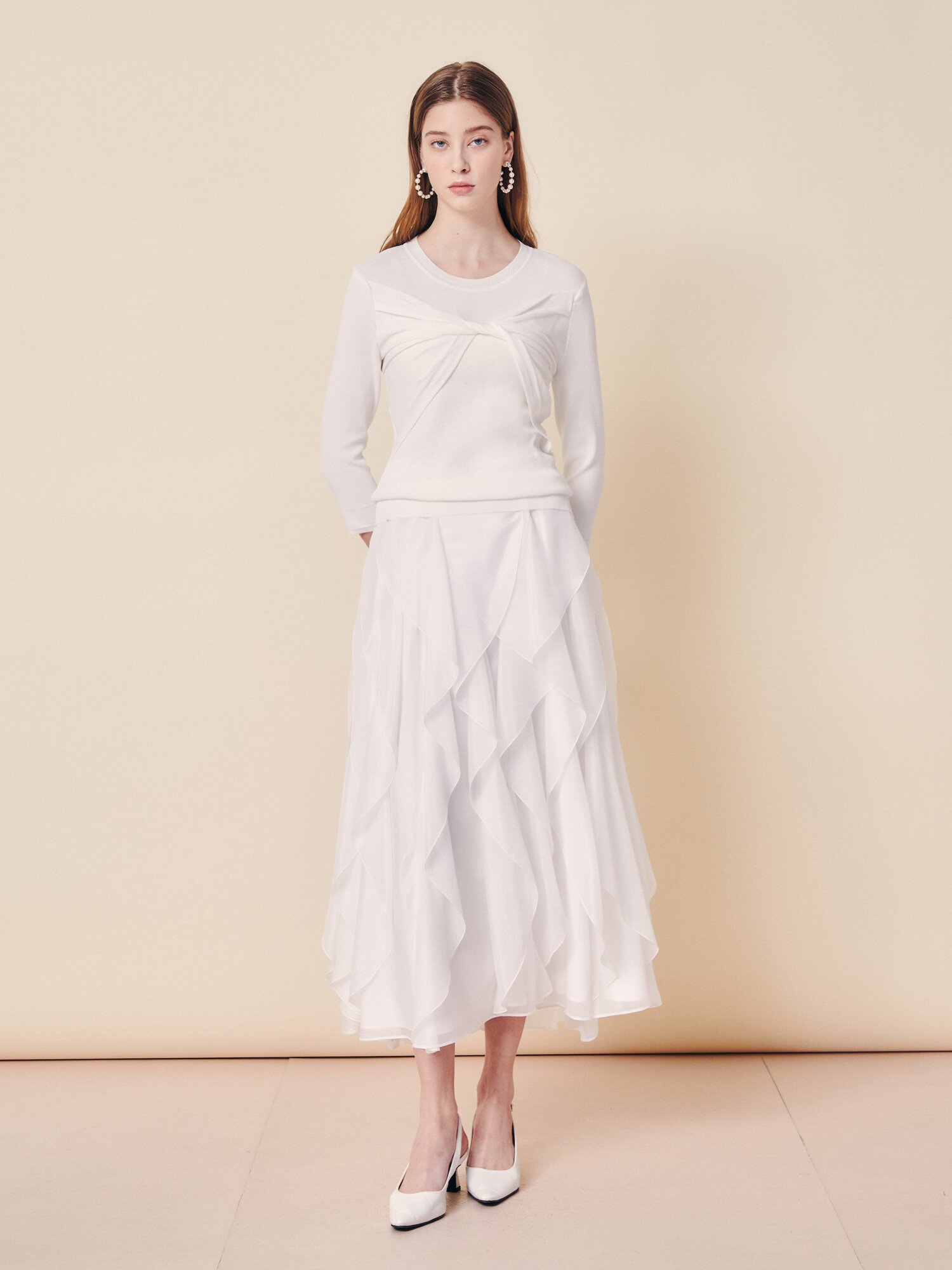 보우 트위스트 니트 풀오버 (WHITE)