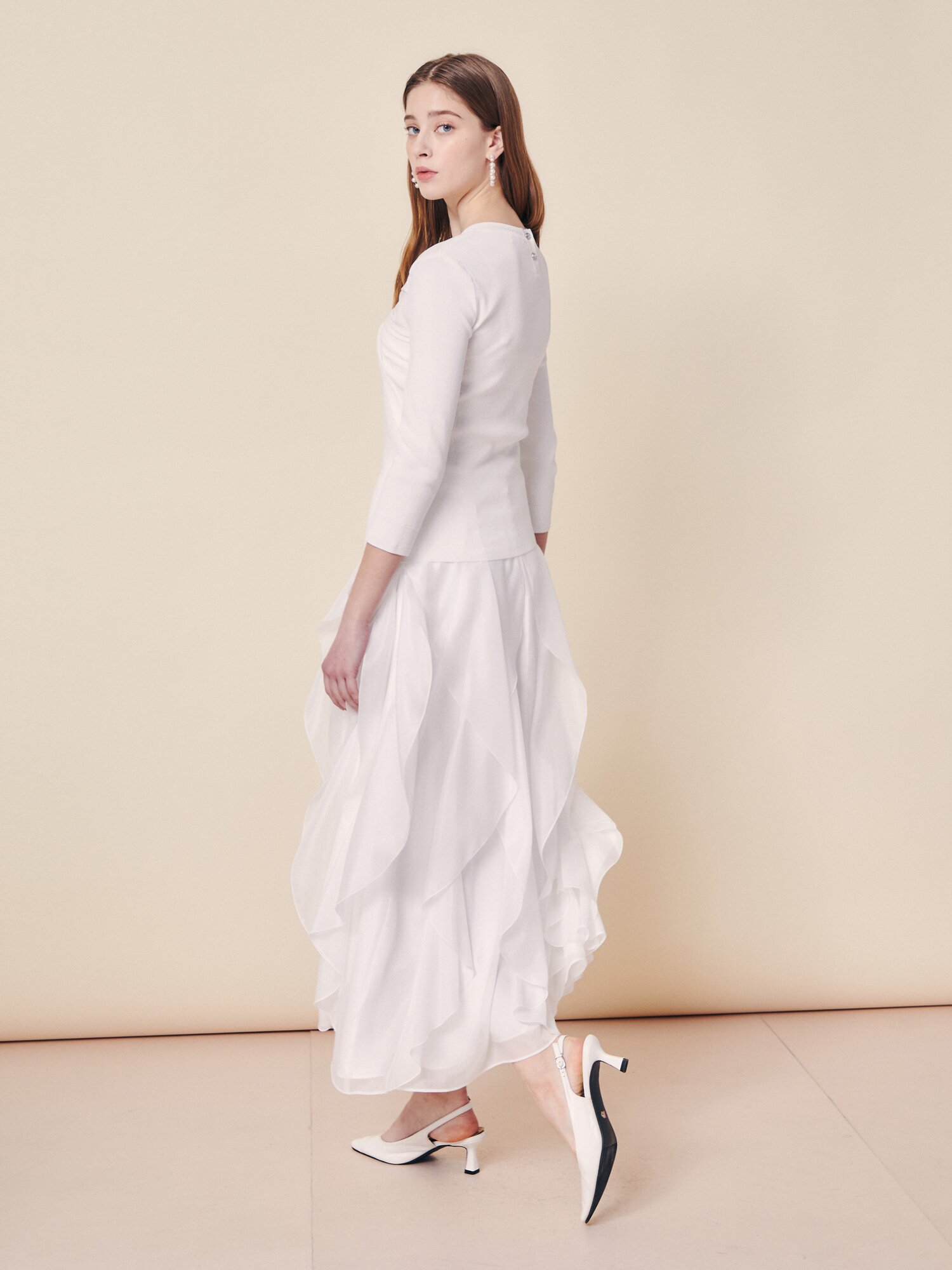 보우 트위스트 니트 풀오버 (WHITE)