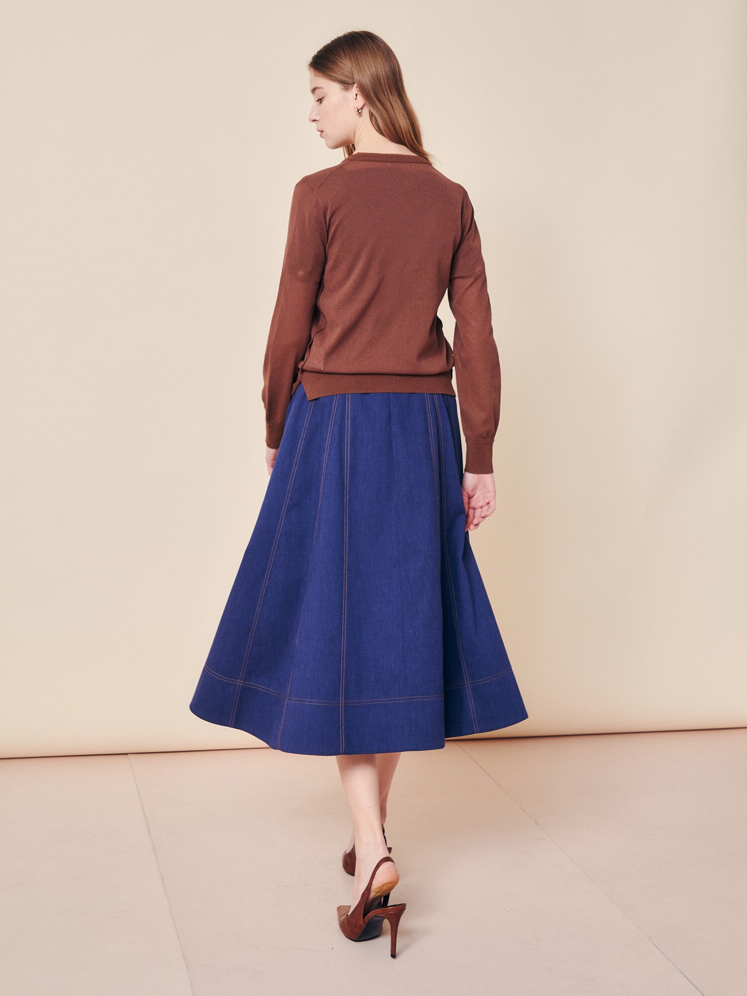 파인 트리밍 라운드 니트 카디건 (BROWN)