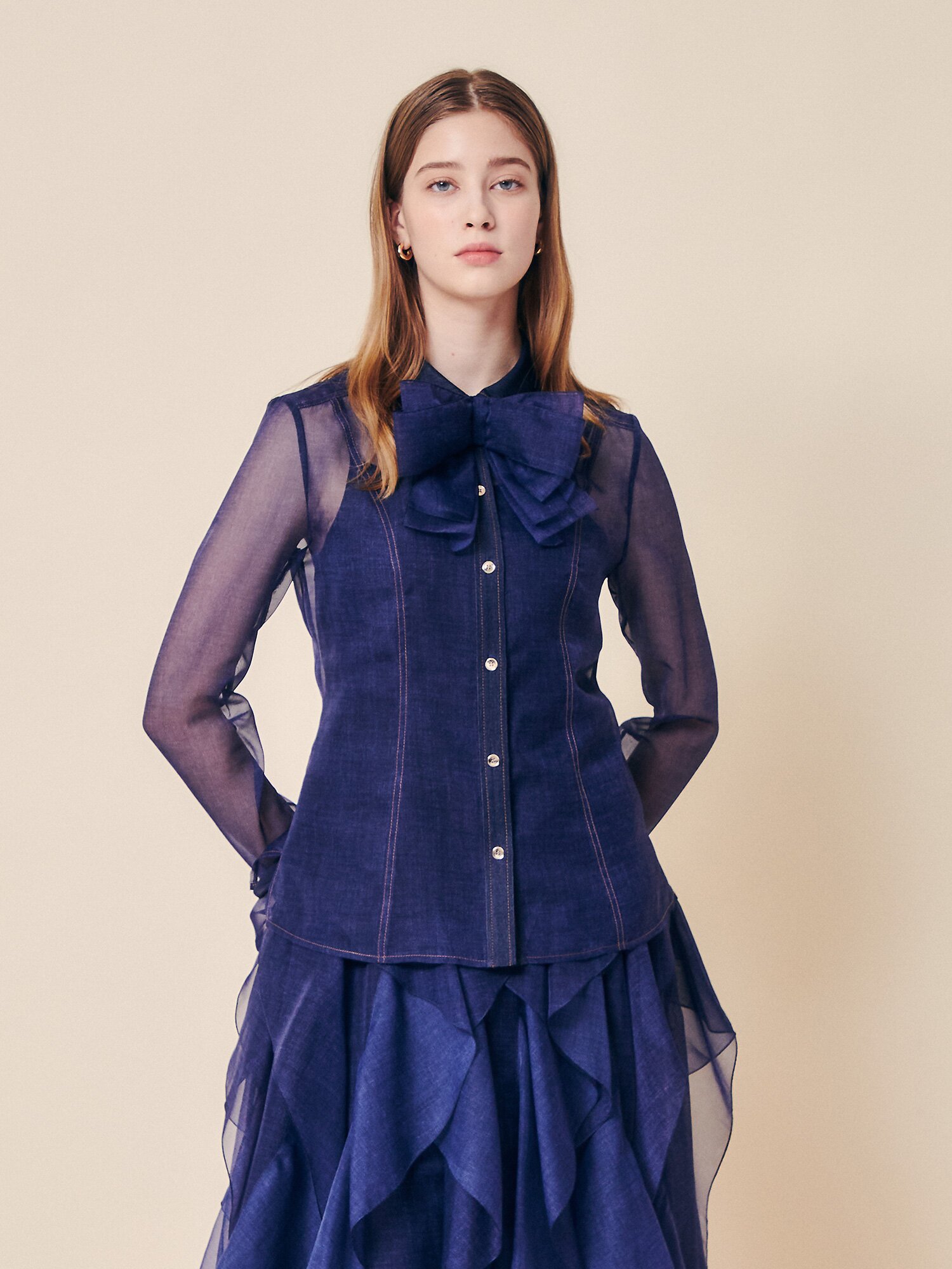 데님 시어 리본 타이 블라우스 (INDIGO)