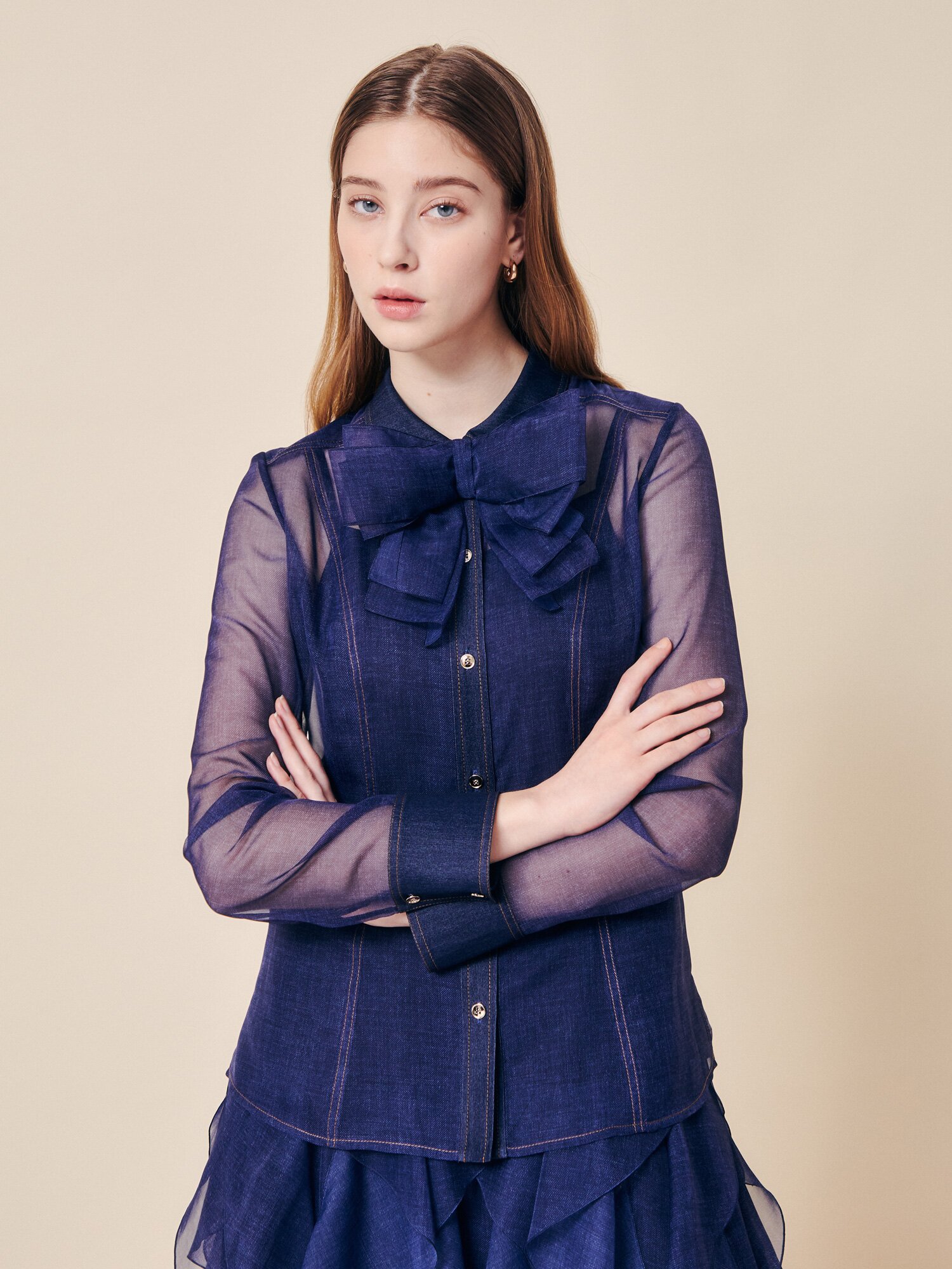 데님 시어 리본 타이 블라우스 (INDIGO)