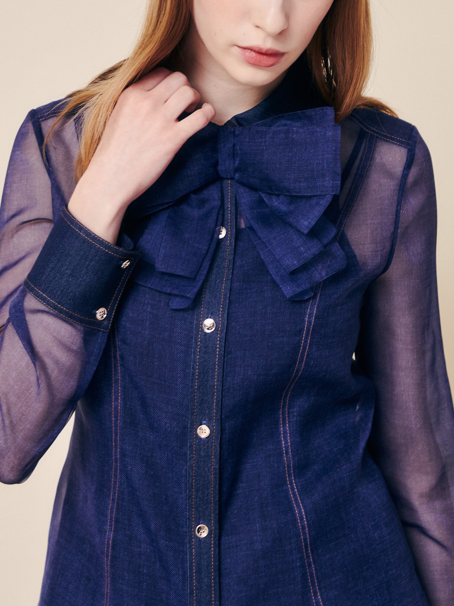 데님 시어 리본 타이 블라우스 (INDIGO)