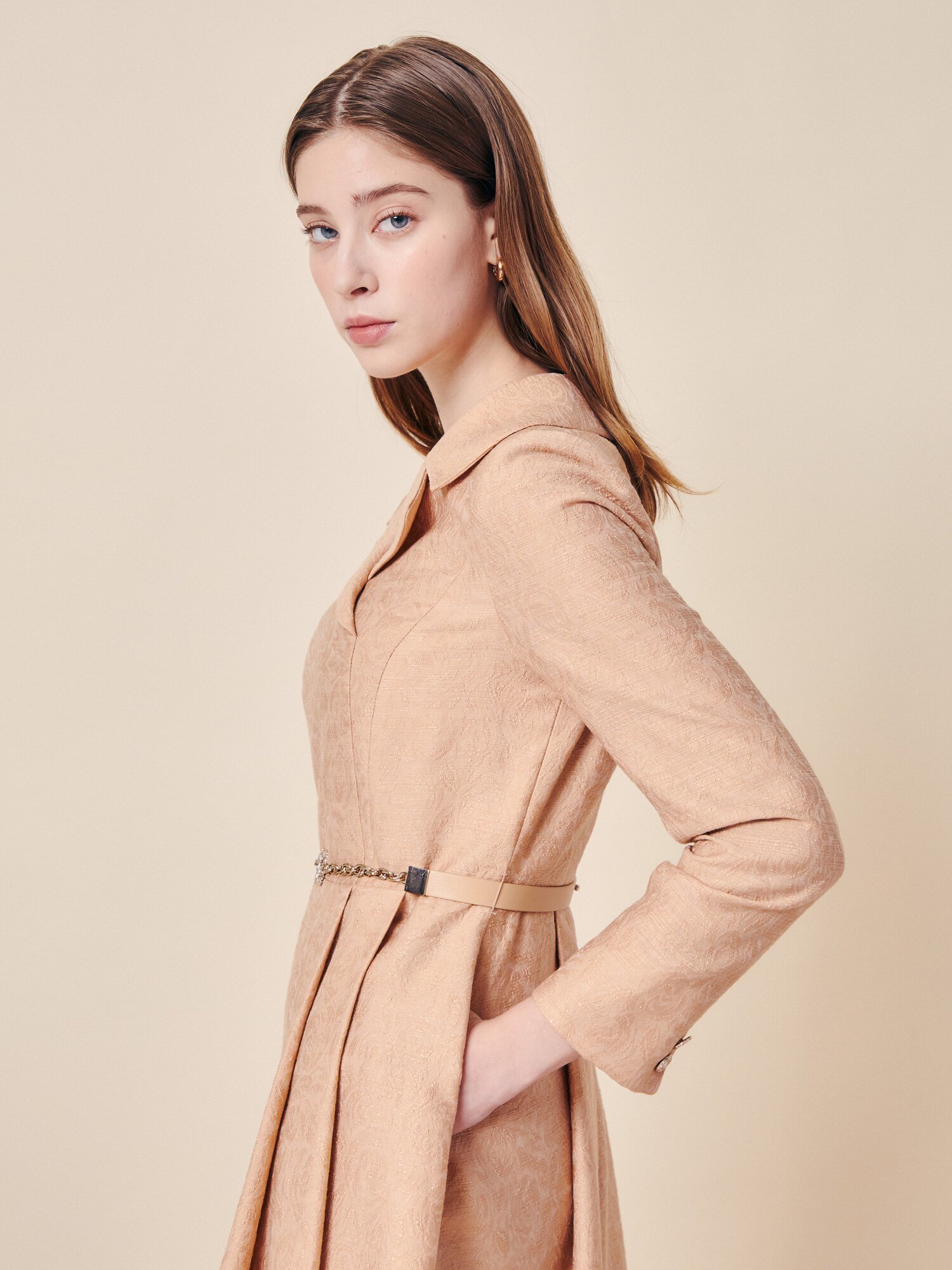 펄 자카드 플레어 롱 원피스 (LIGHT BEIGE)