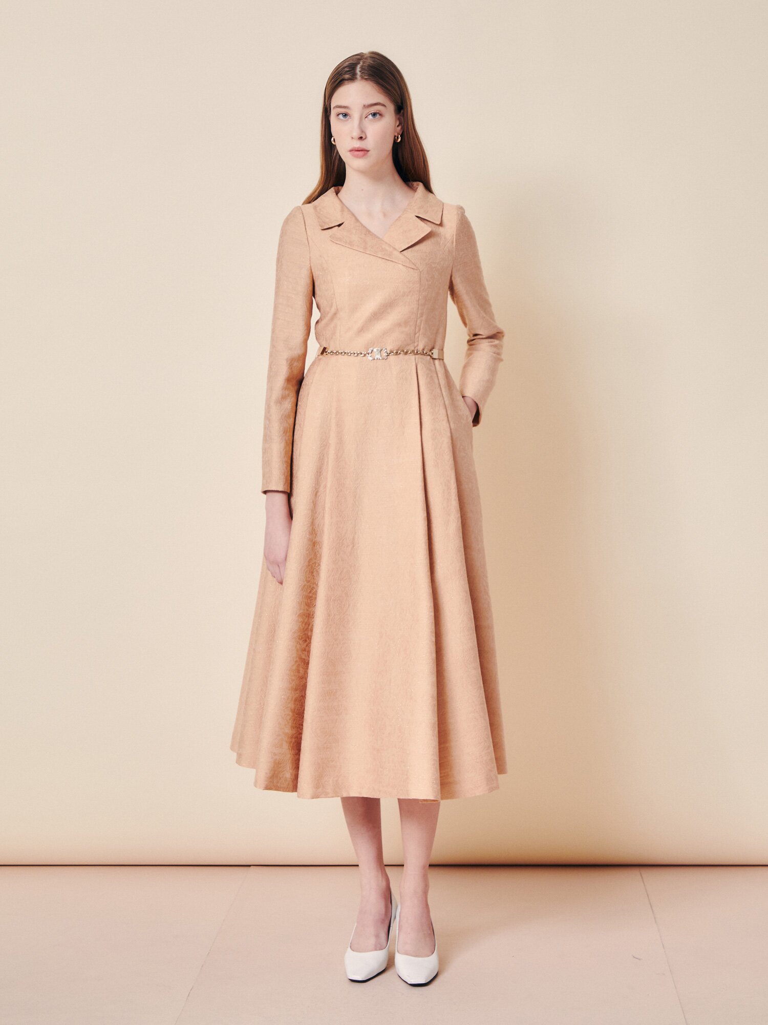 펄 자카드 플레어 롱 원피스 (LIGHT BEIGE)