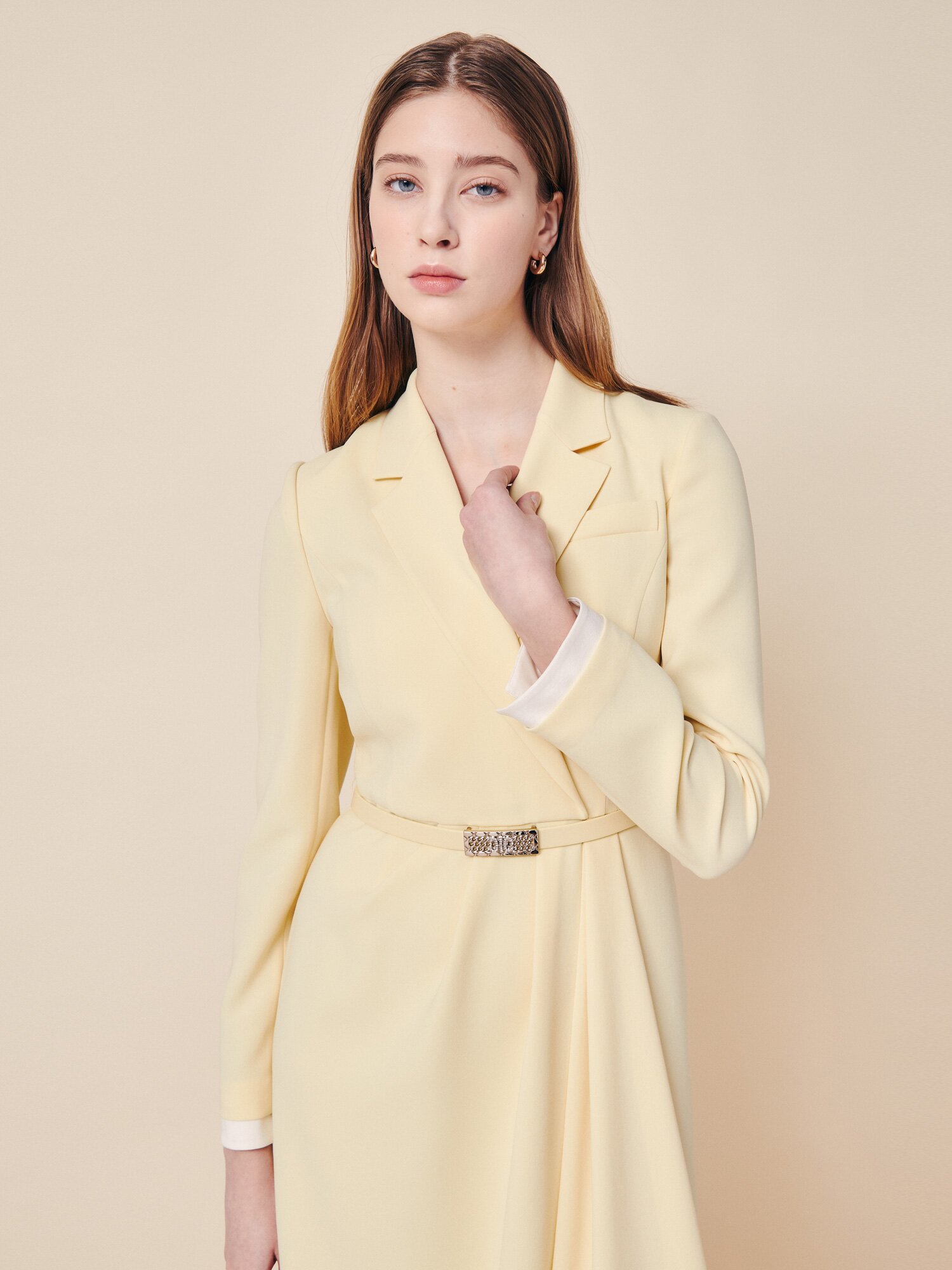 테일러드 새틴 커프스 롱 원피스 (YELLOW)