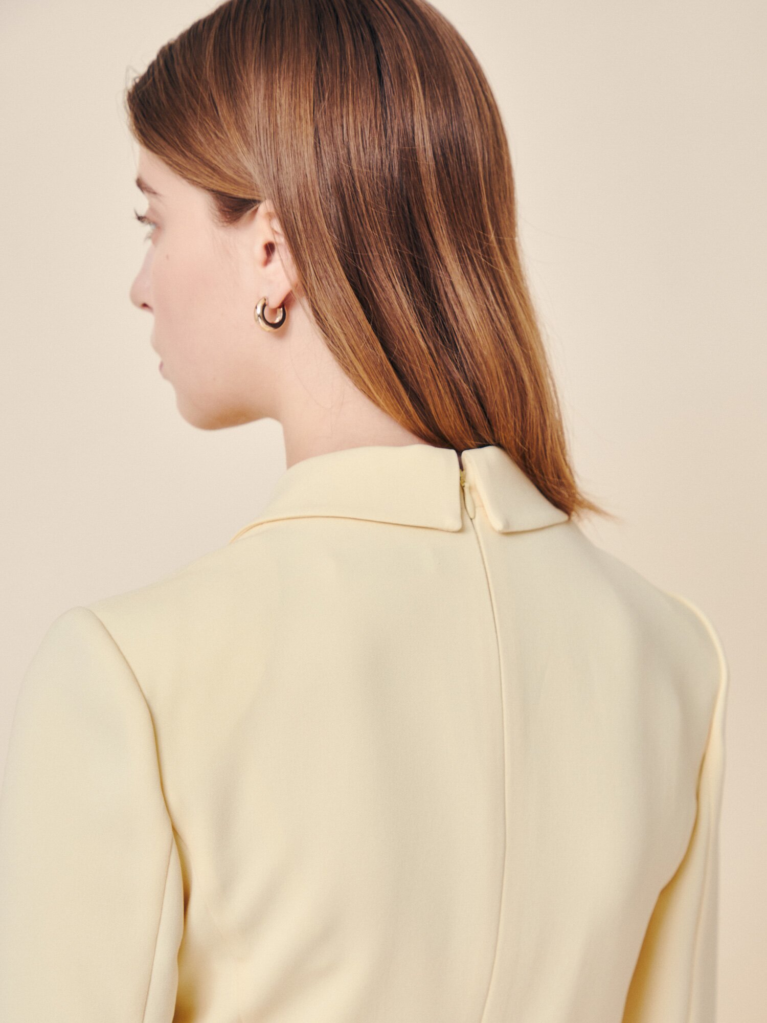 테일러드 새틴 커프스 롱 원피스 (YELLOW)