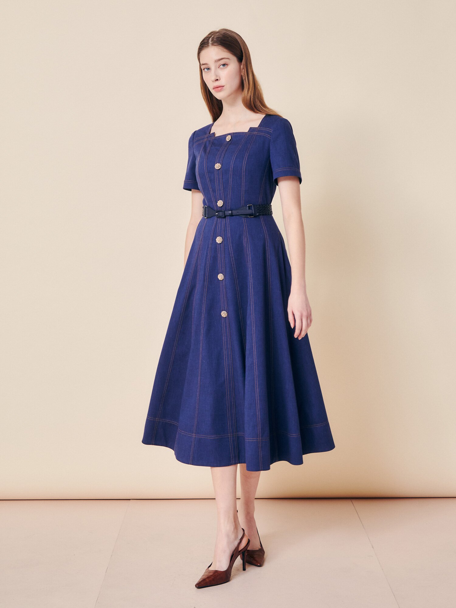 데님 스티치 벨티드 미디 원피스 (INDIGO)