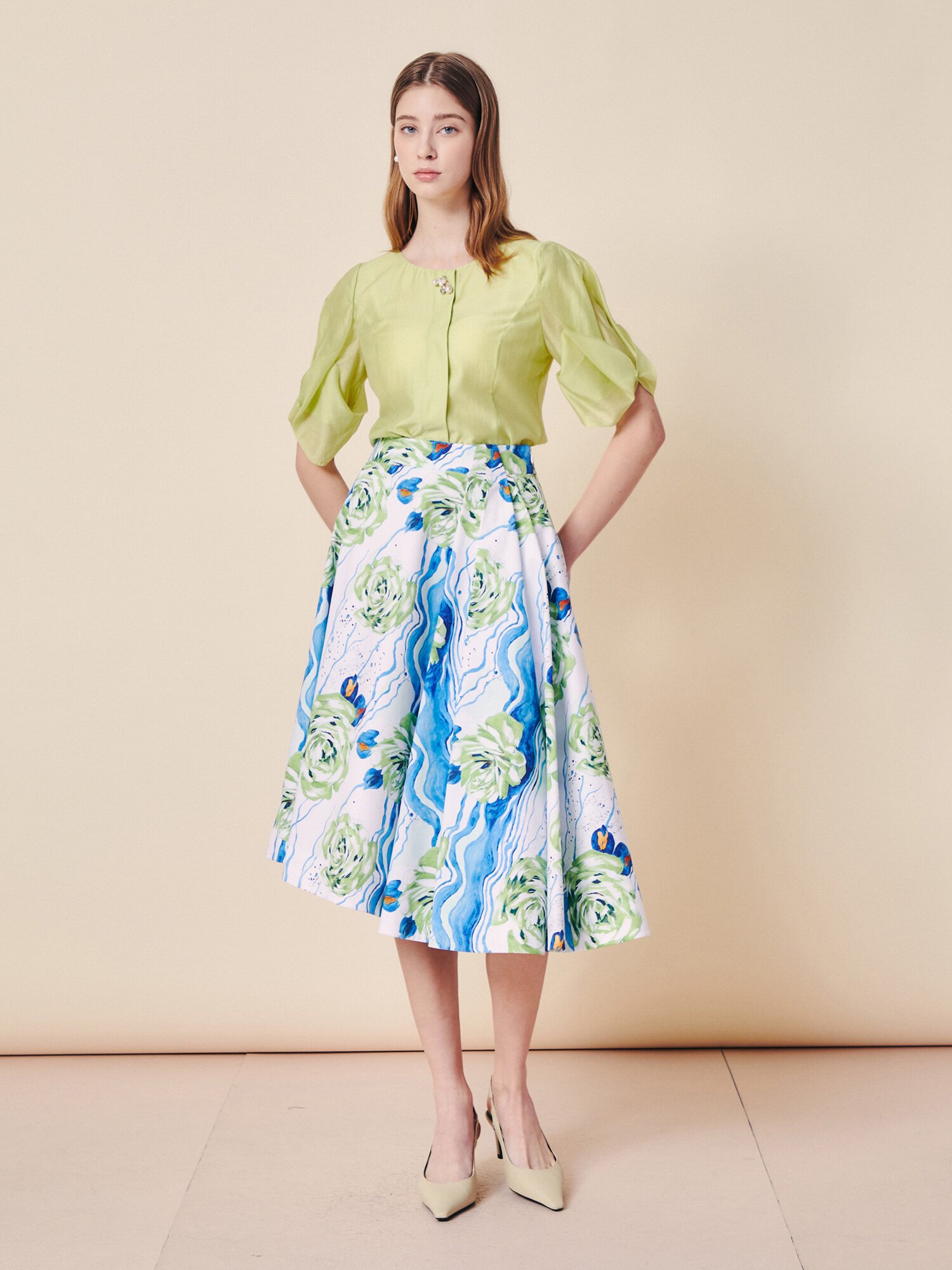 언밸런스 헴 플레어 미디 스커트 (PRINT GREEN)