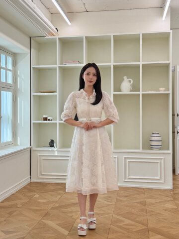 플라워 퍼프 프릴넥 플레어 원피스 