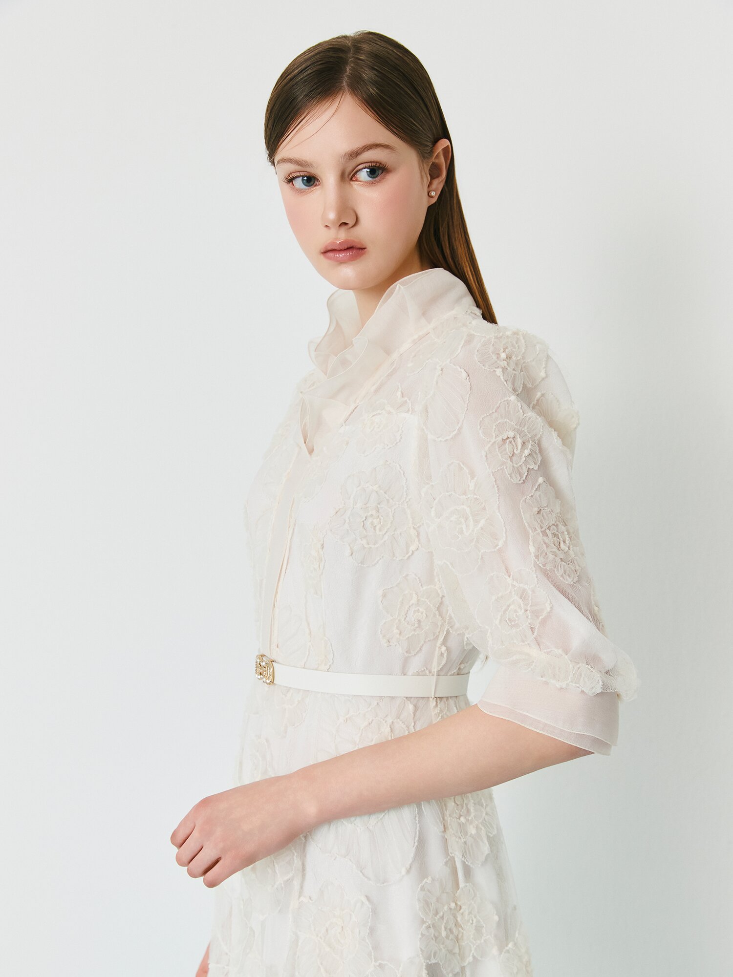 플라워 퍼프 프릴넥 플레어 원피스 (IVORY)