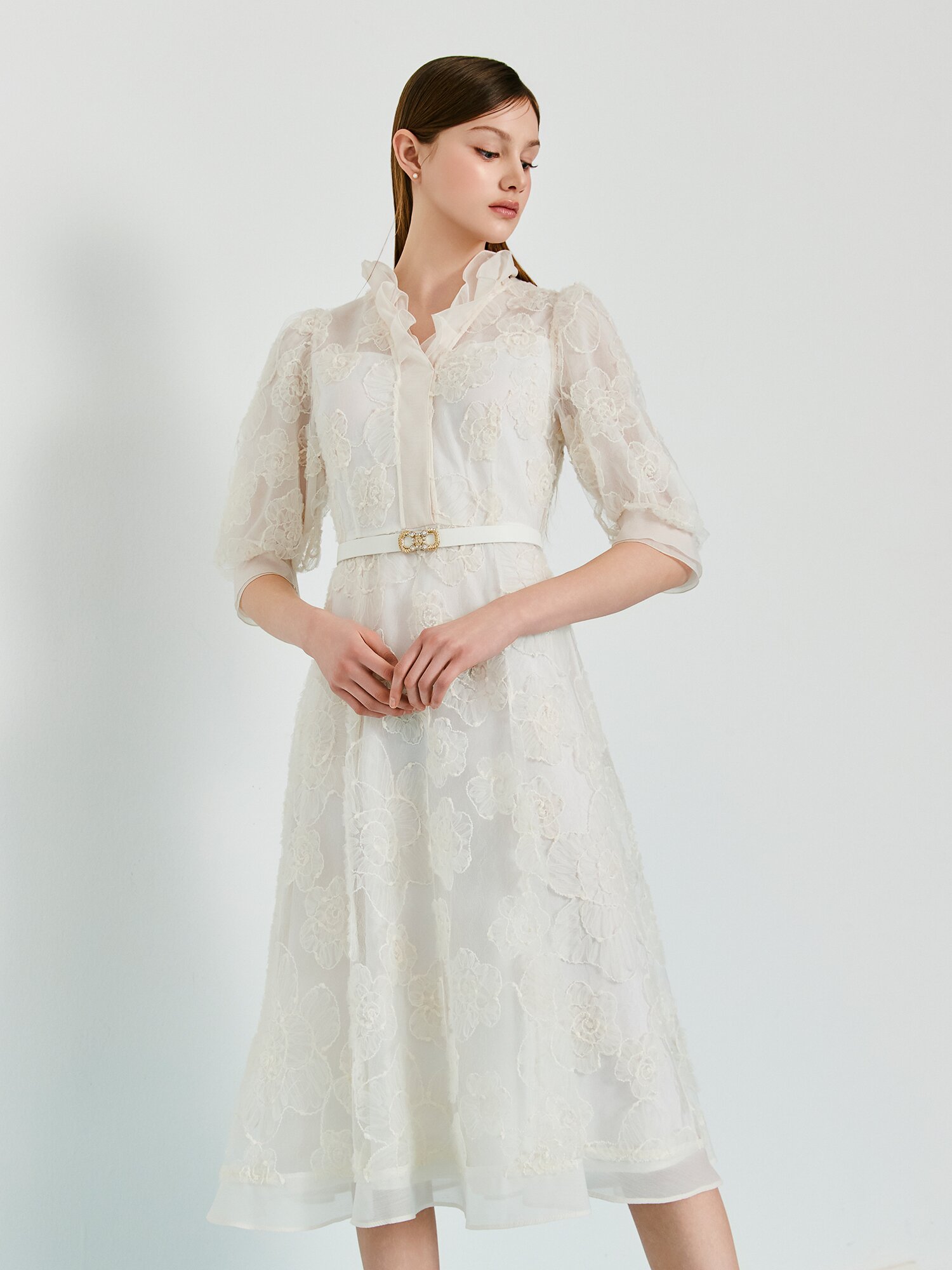 플라워 퍼프 프릴넥 플레어 원피스 (IVORY)