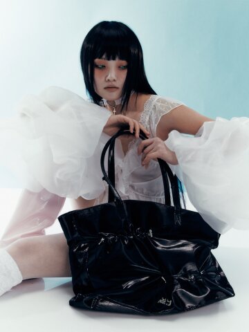 이에이에 미미 쇼퍼백 제트 네이비 
