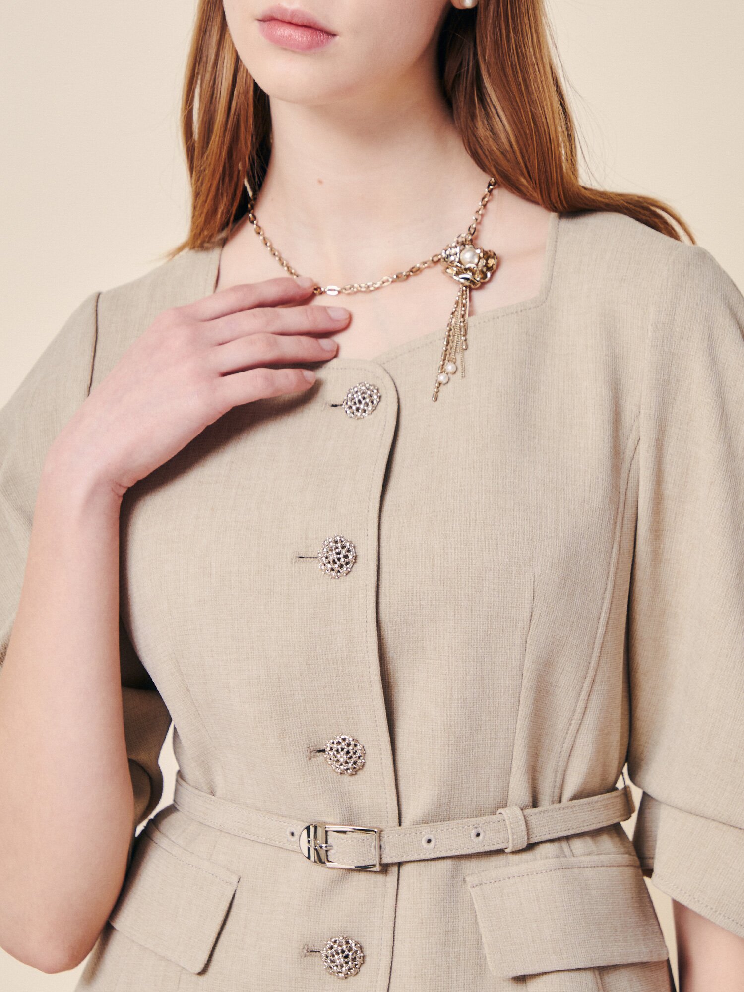 시그니처 벨티드 컨투어 재킷 (BEIGE)