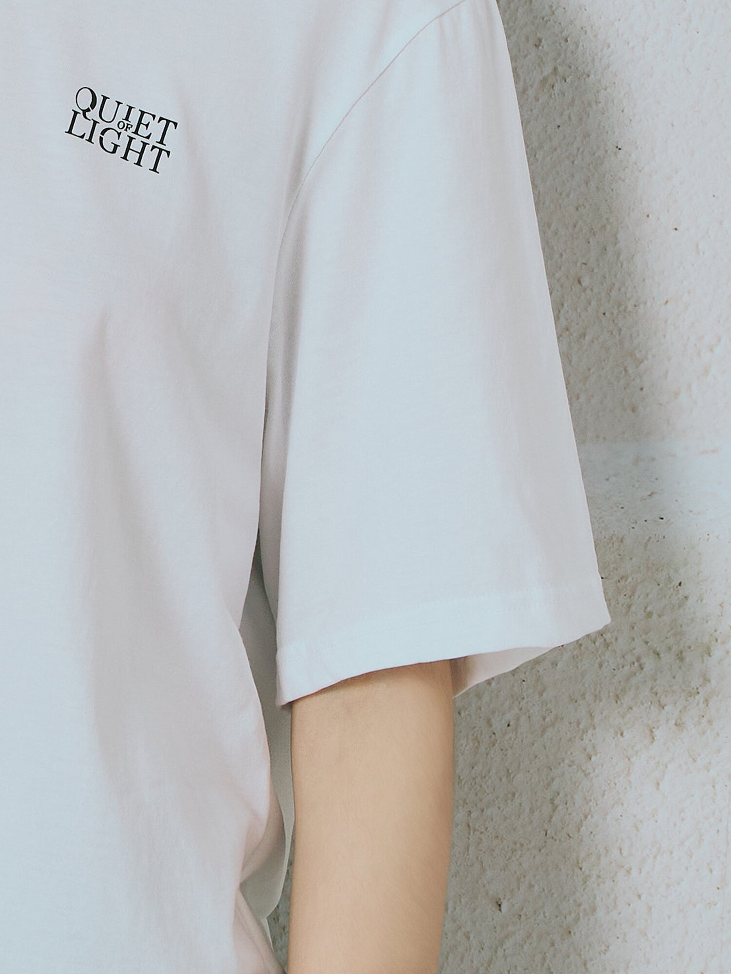 브이넥 블라우스형 티셔츠 (WHITE)