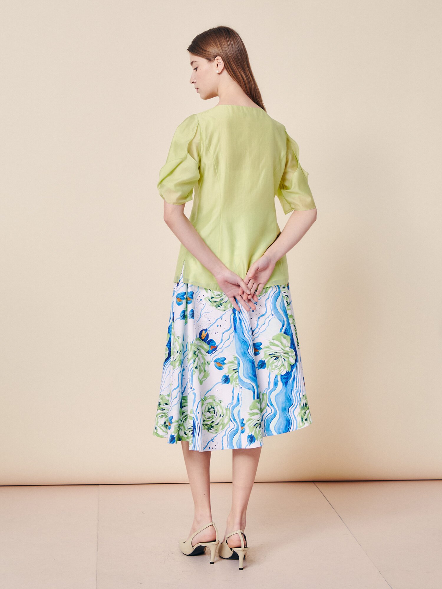 펄 오너먼트 쿠튀르 블라우스 (LIME)