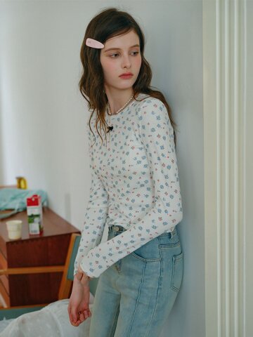 Cest_Floral slim cropped top