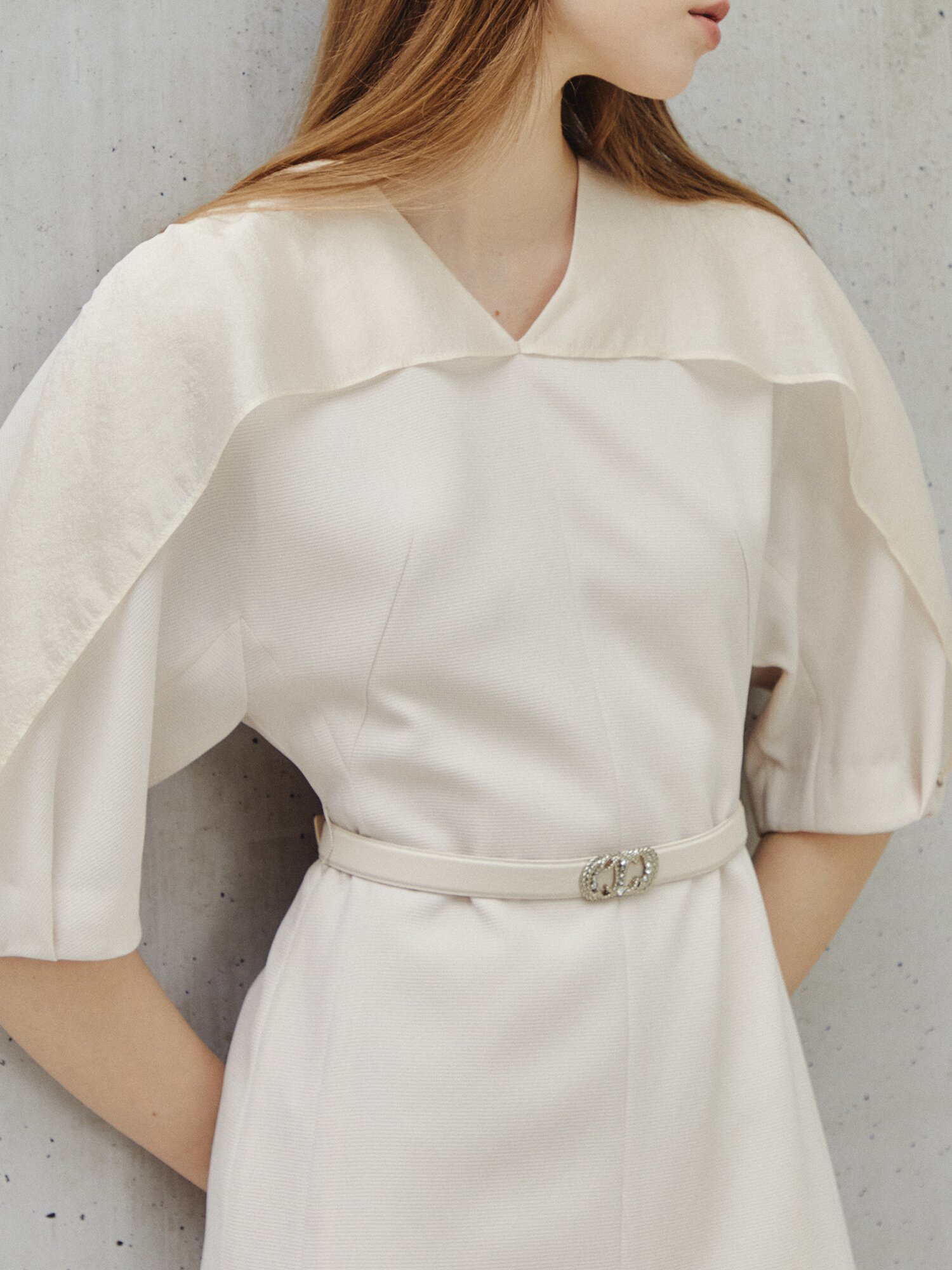 시어 케이프 숄더 머메이드 드레스 (LIGHT PINK)