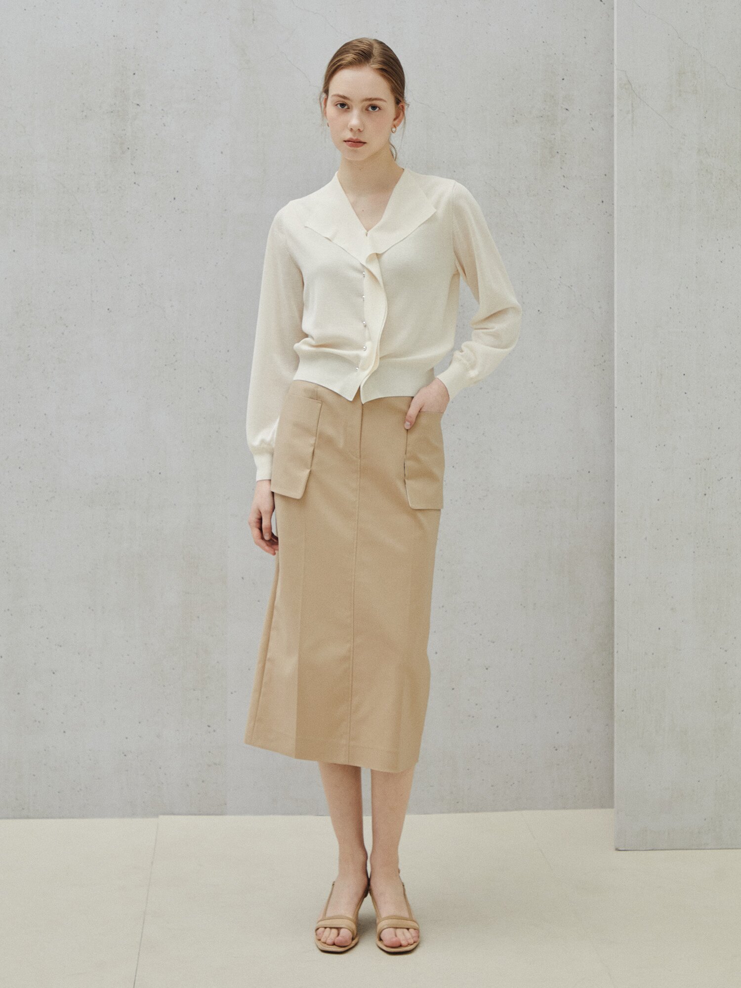 스트럭처 아웃 포켓 펜슬 스커트 (BEIGE)