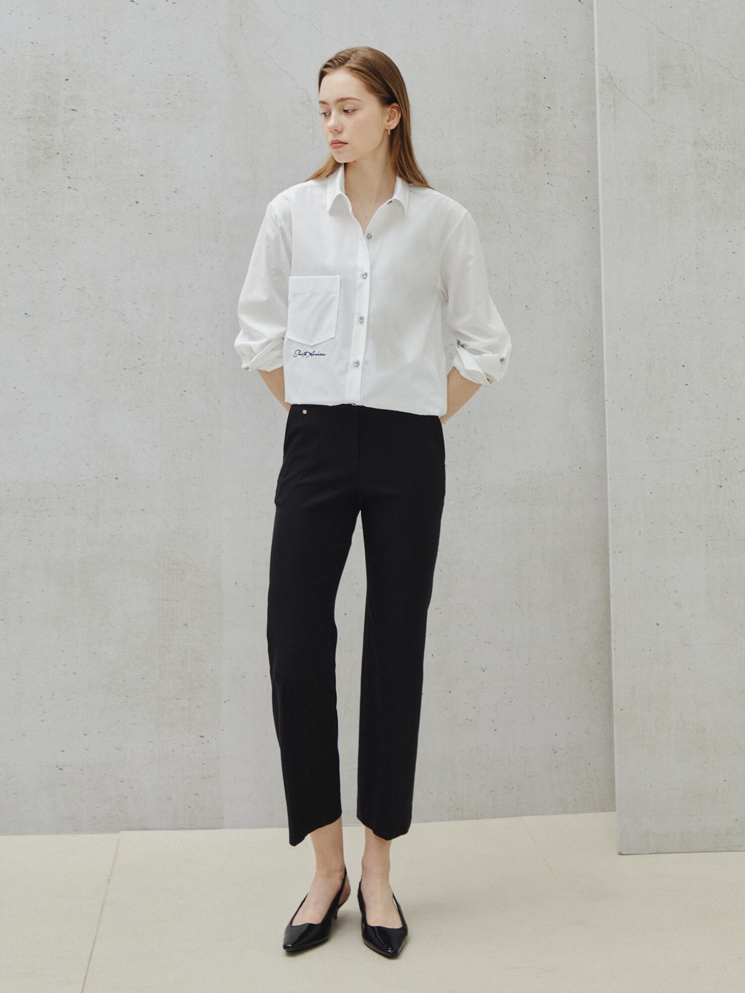 에센셜 스트레치 크롭 트라우저 (BLACK)