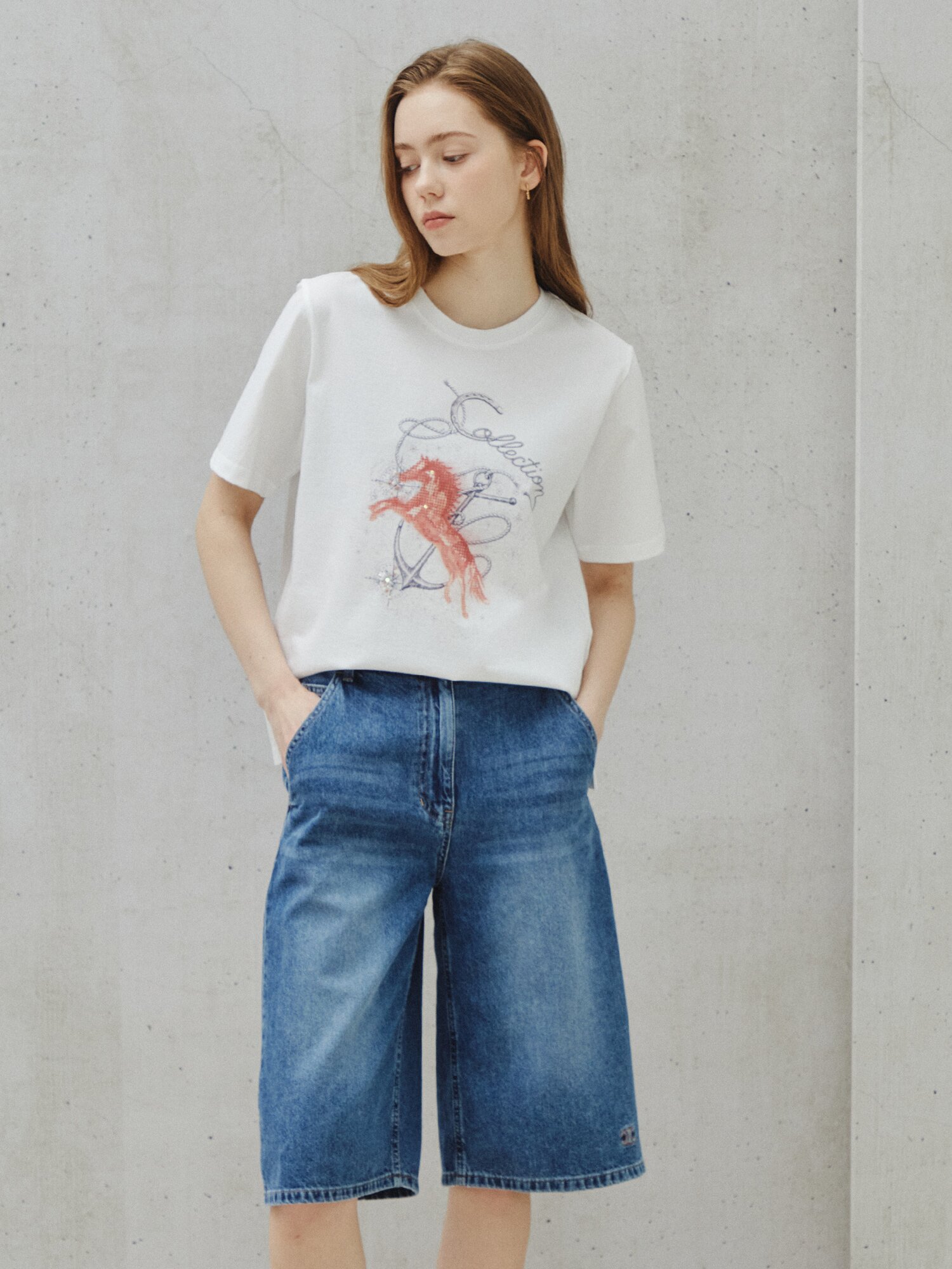 시퀸 비딩 아트워크 코튼 티셔츠 (WHITE)