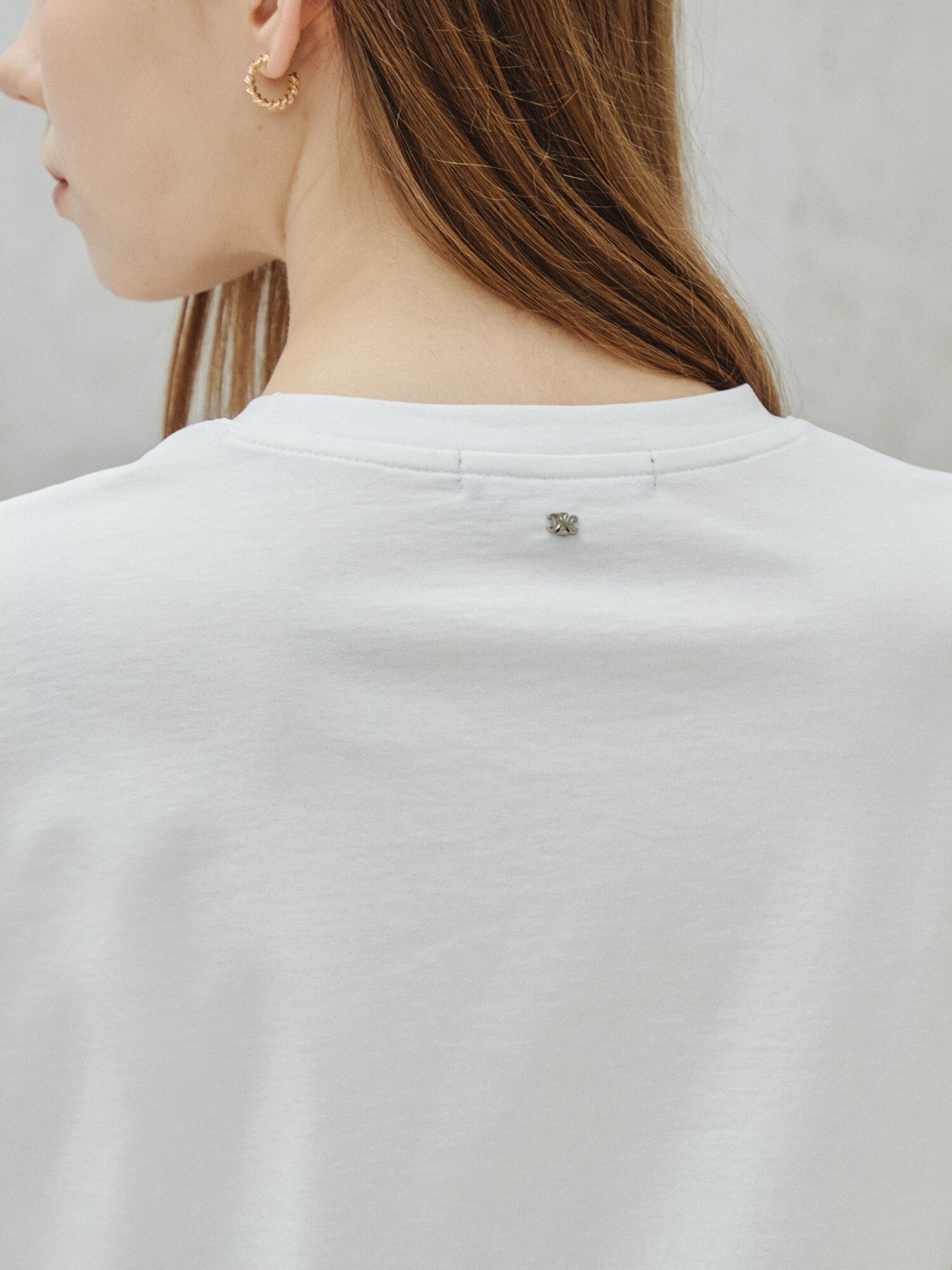 시퀸 비딩 아트워크 코튼 티셔츠 (WHITE)