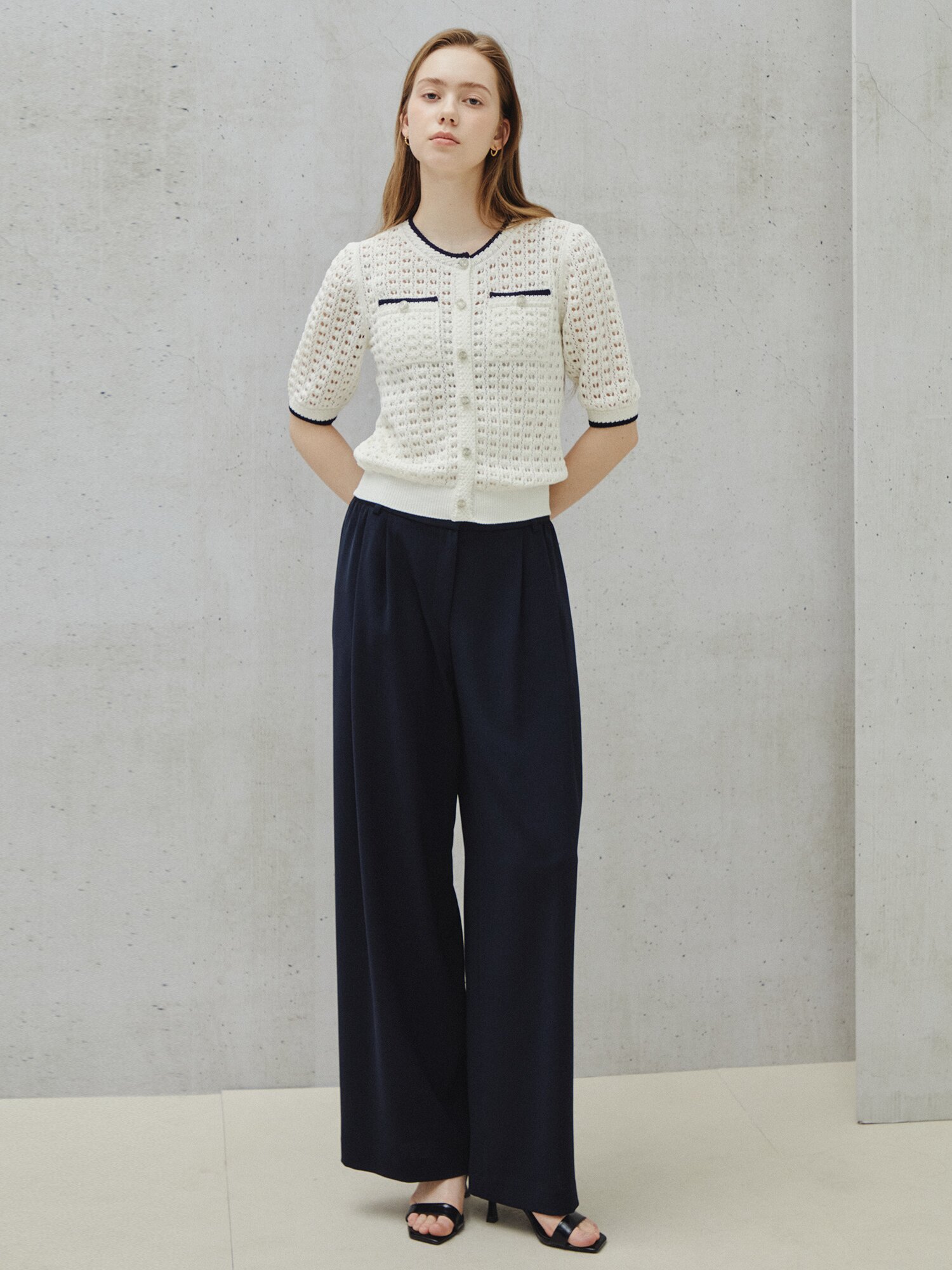 클래식 크로셰 오픈워크 니트 풀오버 (IVORY)