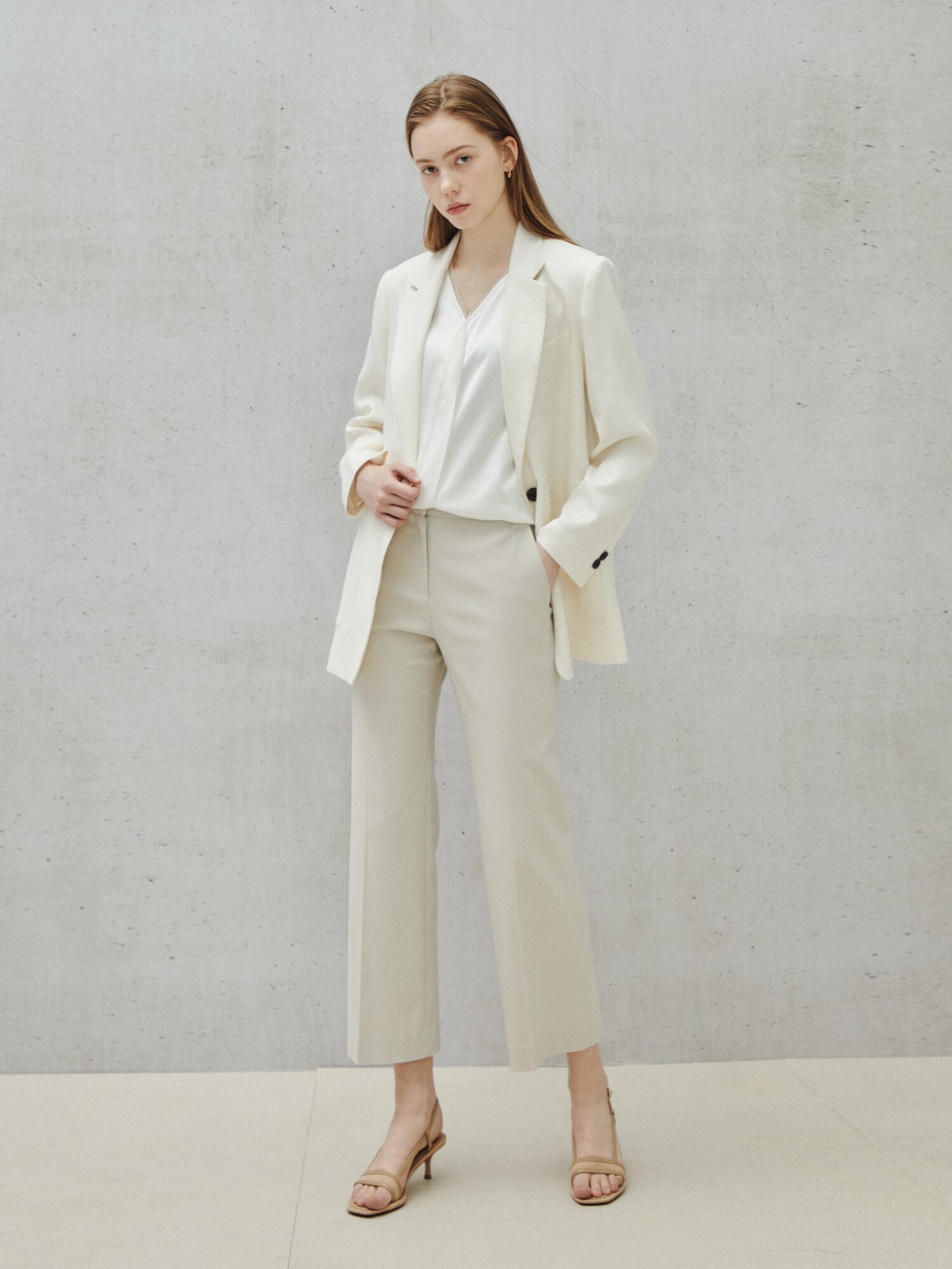 에센셜 스트레치 크롭 트라우저 (OATMEAL)