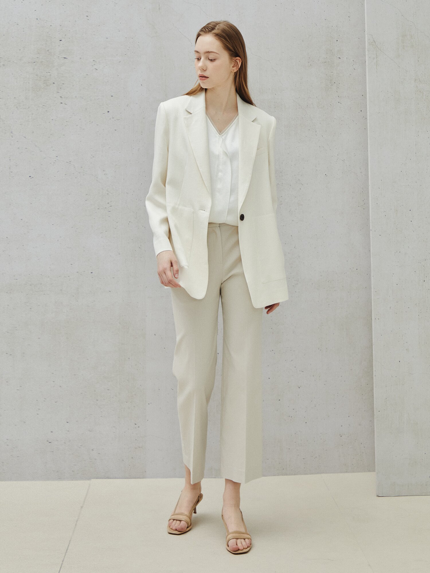 에센셜 스트레치 크롭 트라우저 (OATMEAL)