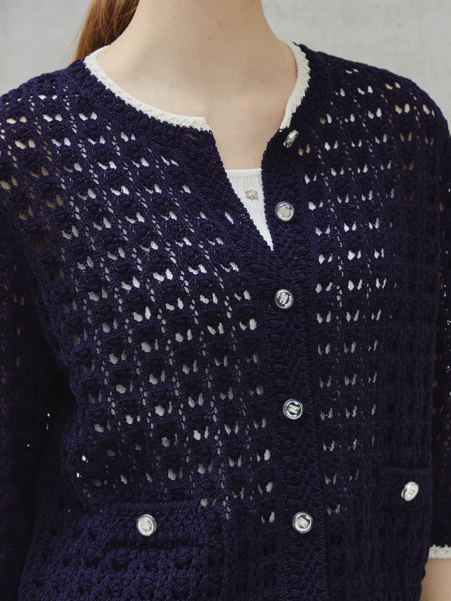 텍스처드 크로셰 하프 슬리브 카디건 (DARK NAVY)